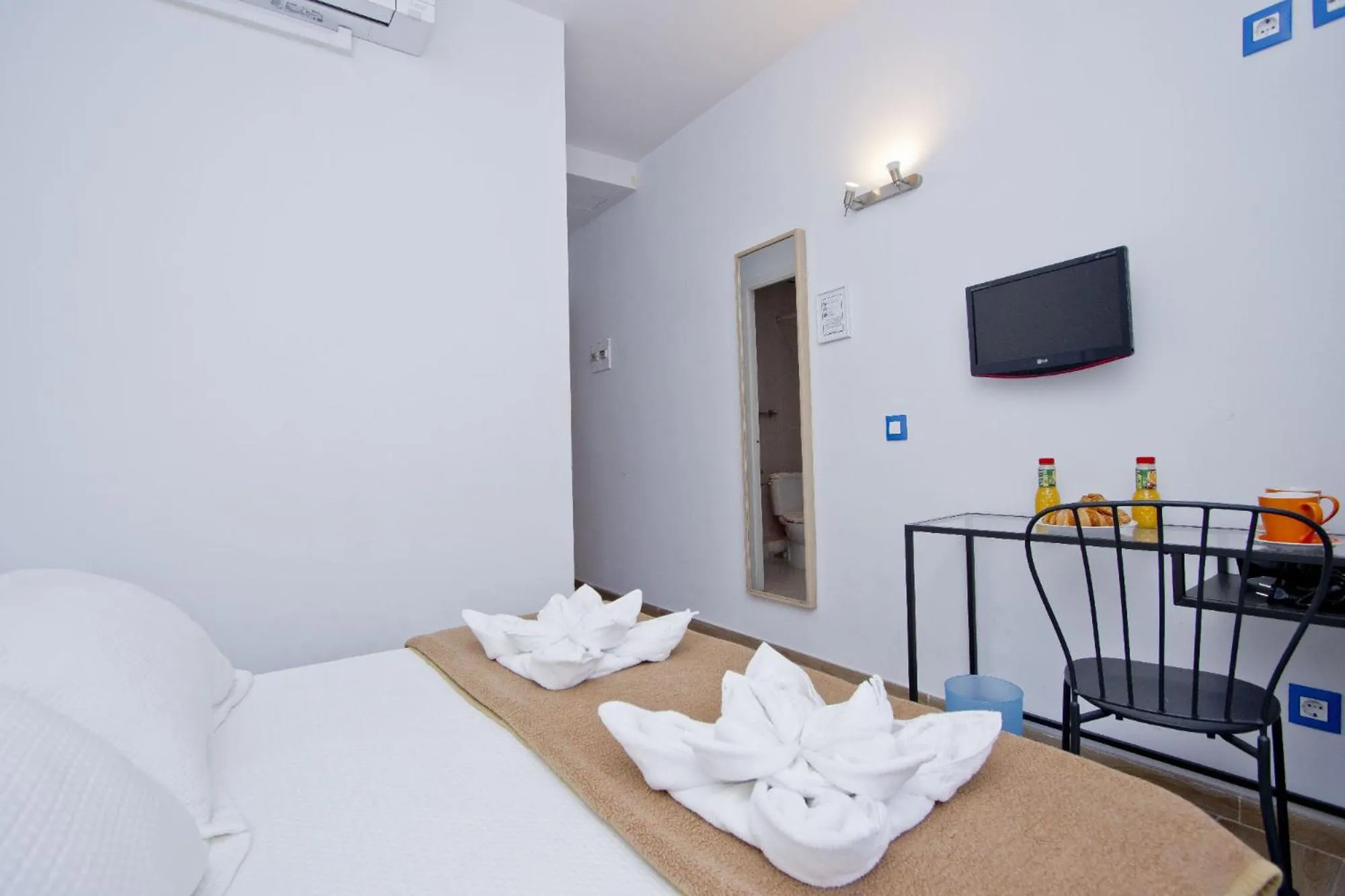 Bed in Barcelona City Hotel