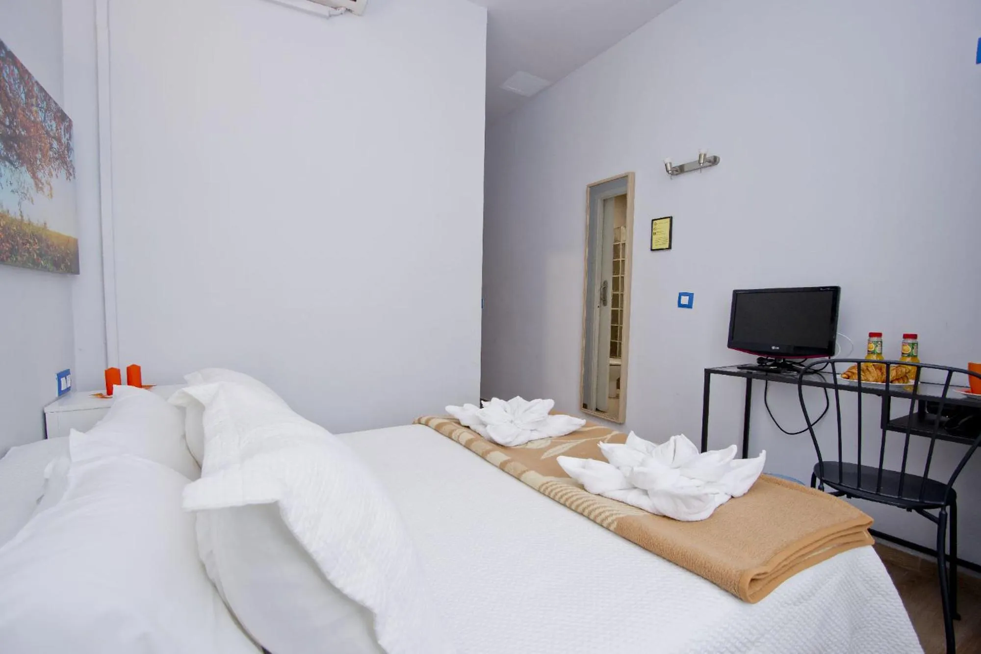 Bed in Barcelona City Hotel