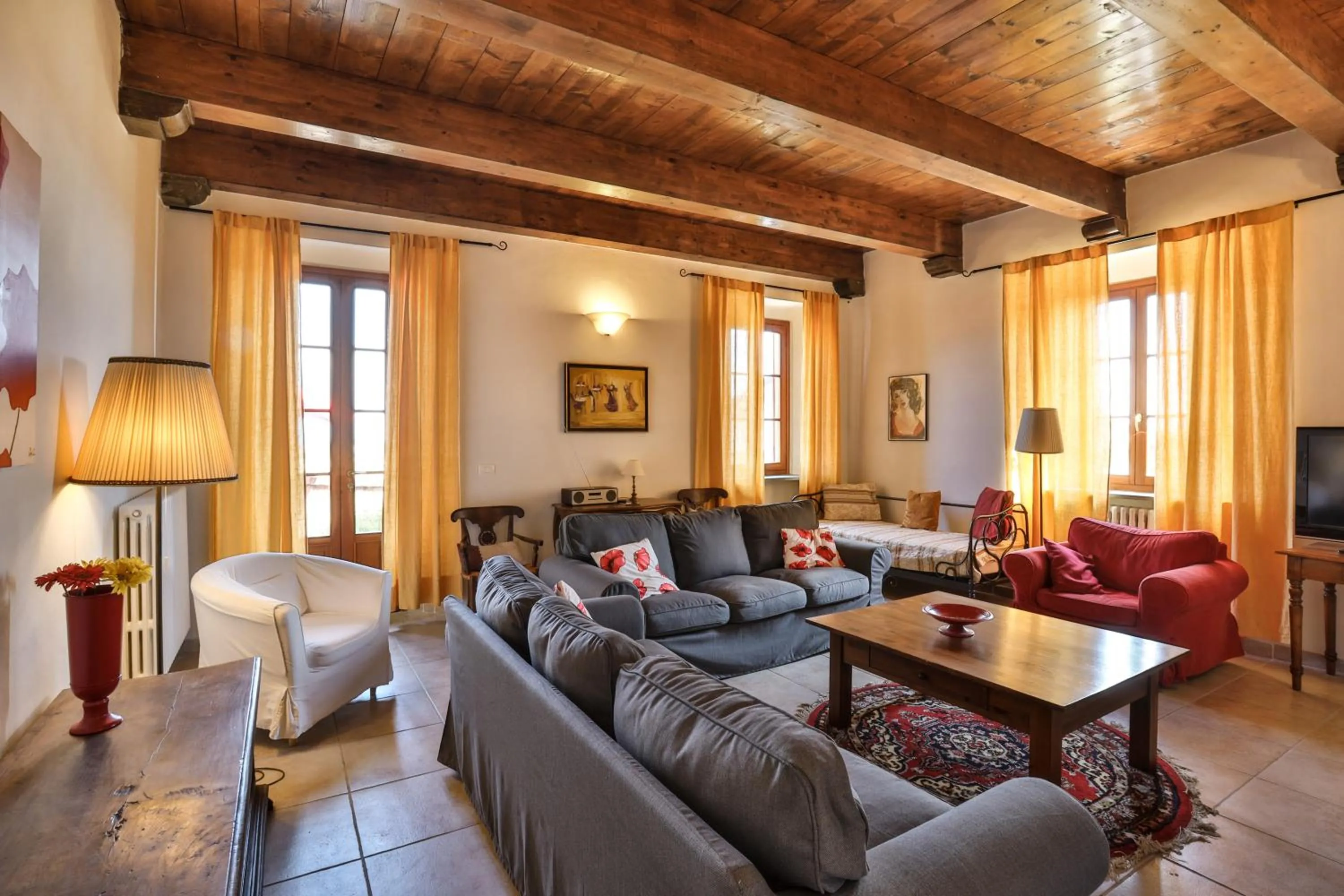 Living room in Villa Pesce, Mombaruzzo