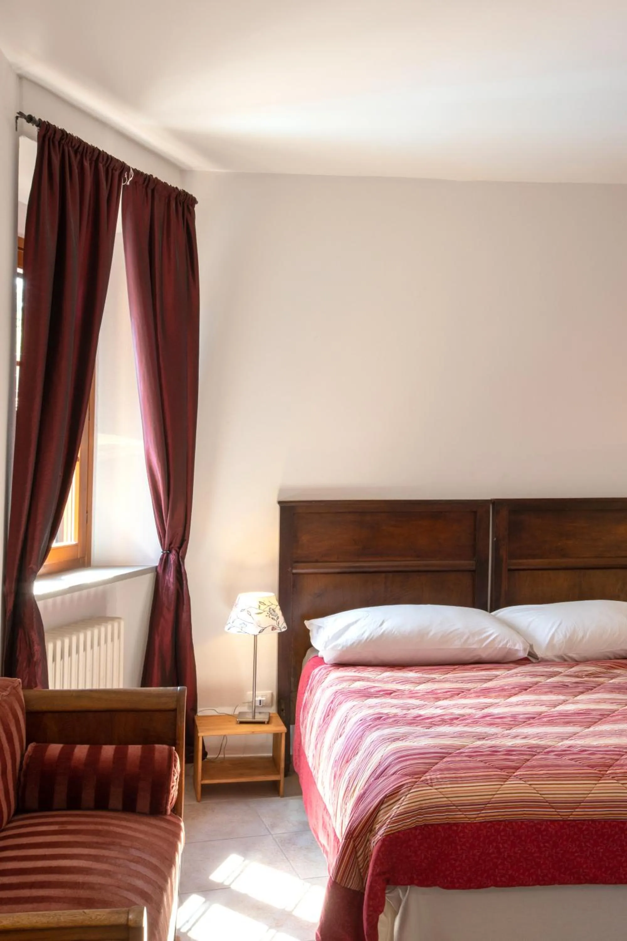 Bedroom, Bed in Villa Pesce, Mombaruzzo