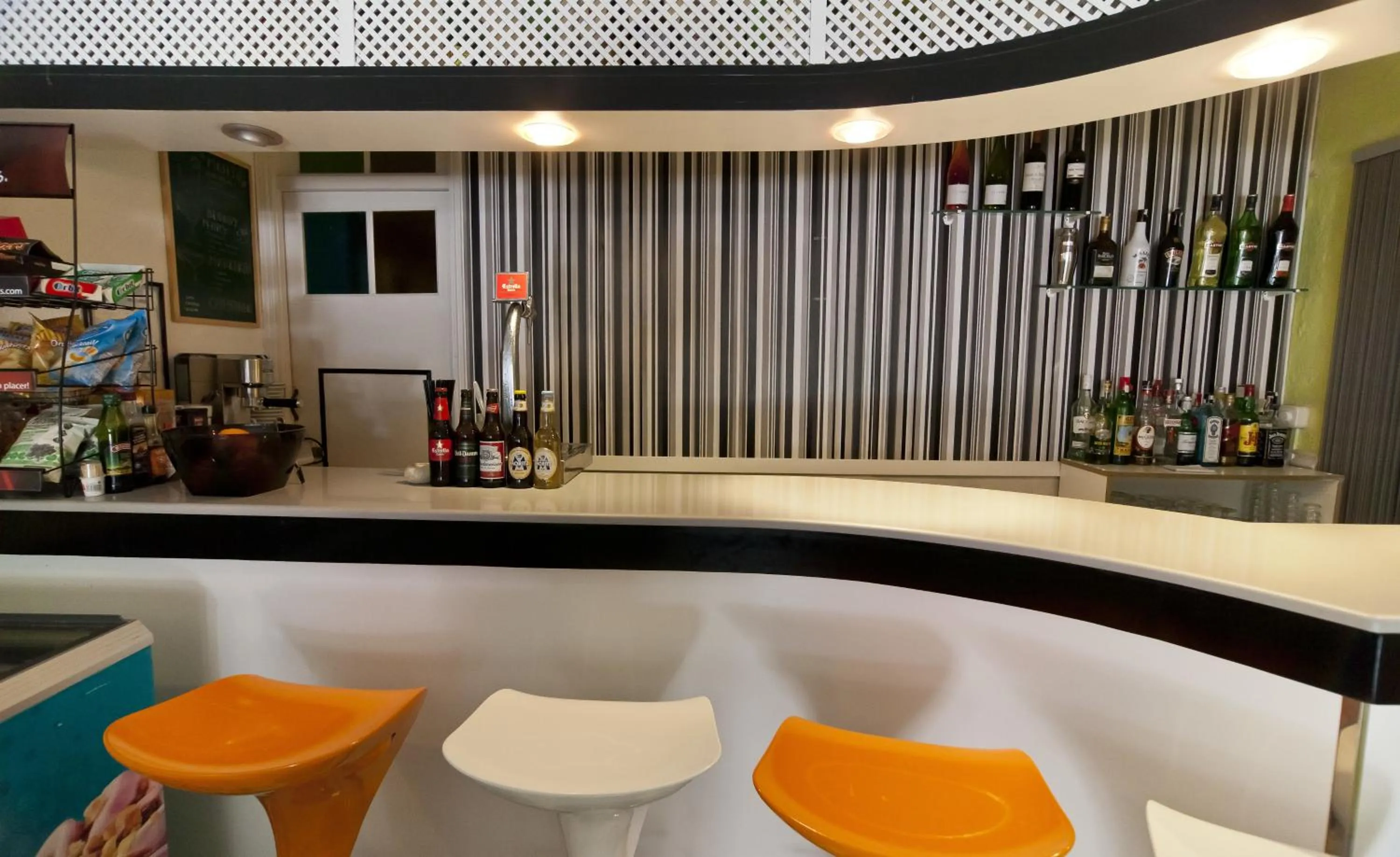 Lounge or bar in Cala Bona y Mar Blava