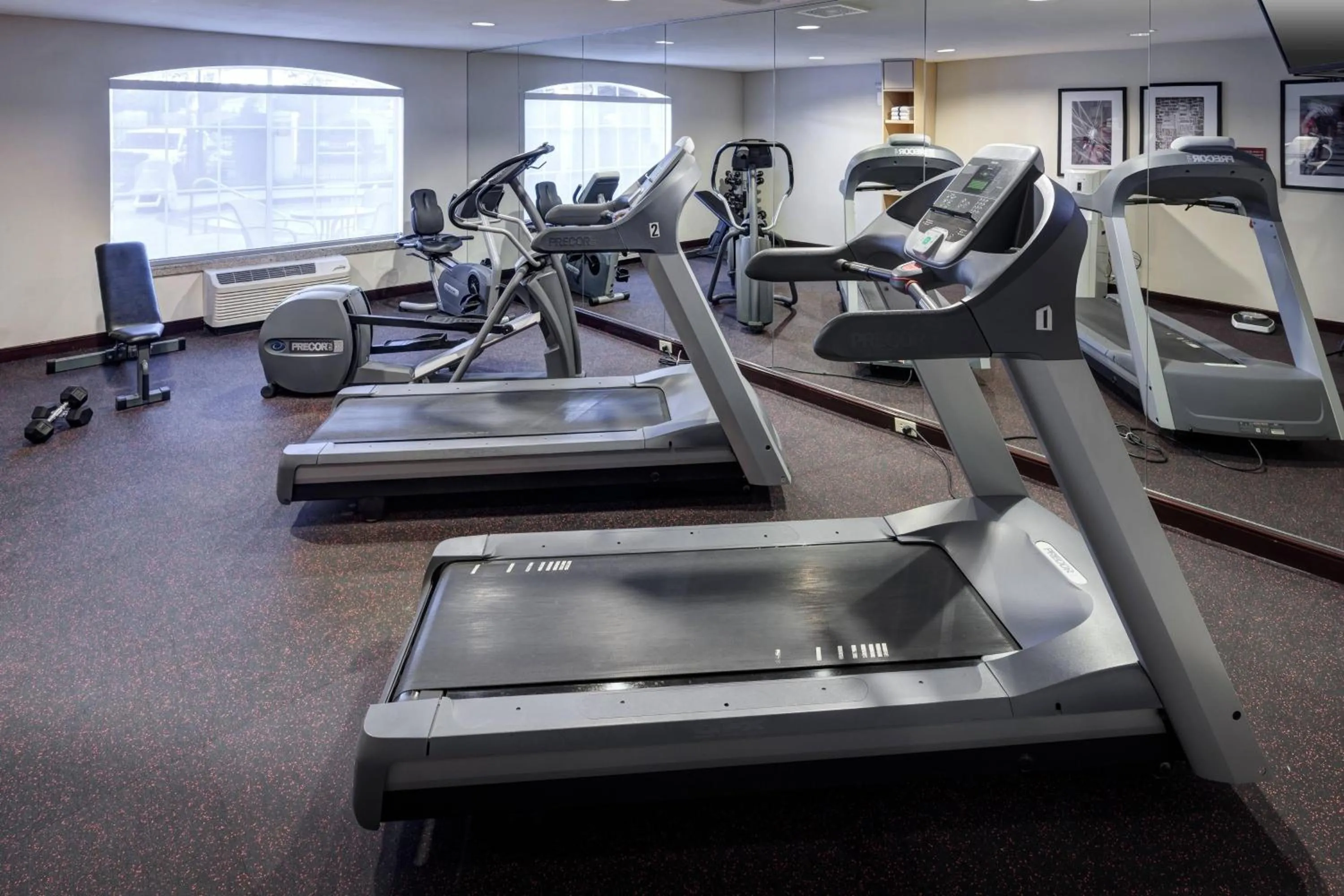 Fitness centre/facilities in TownePlace Suites by Marriott San Antonio Airport
