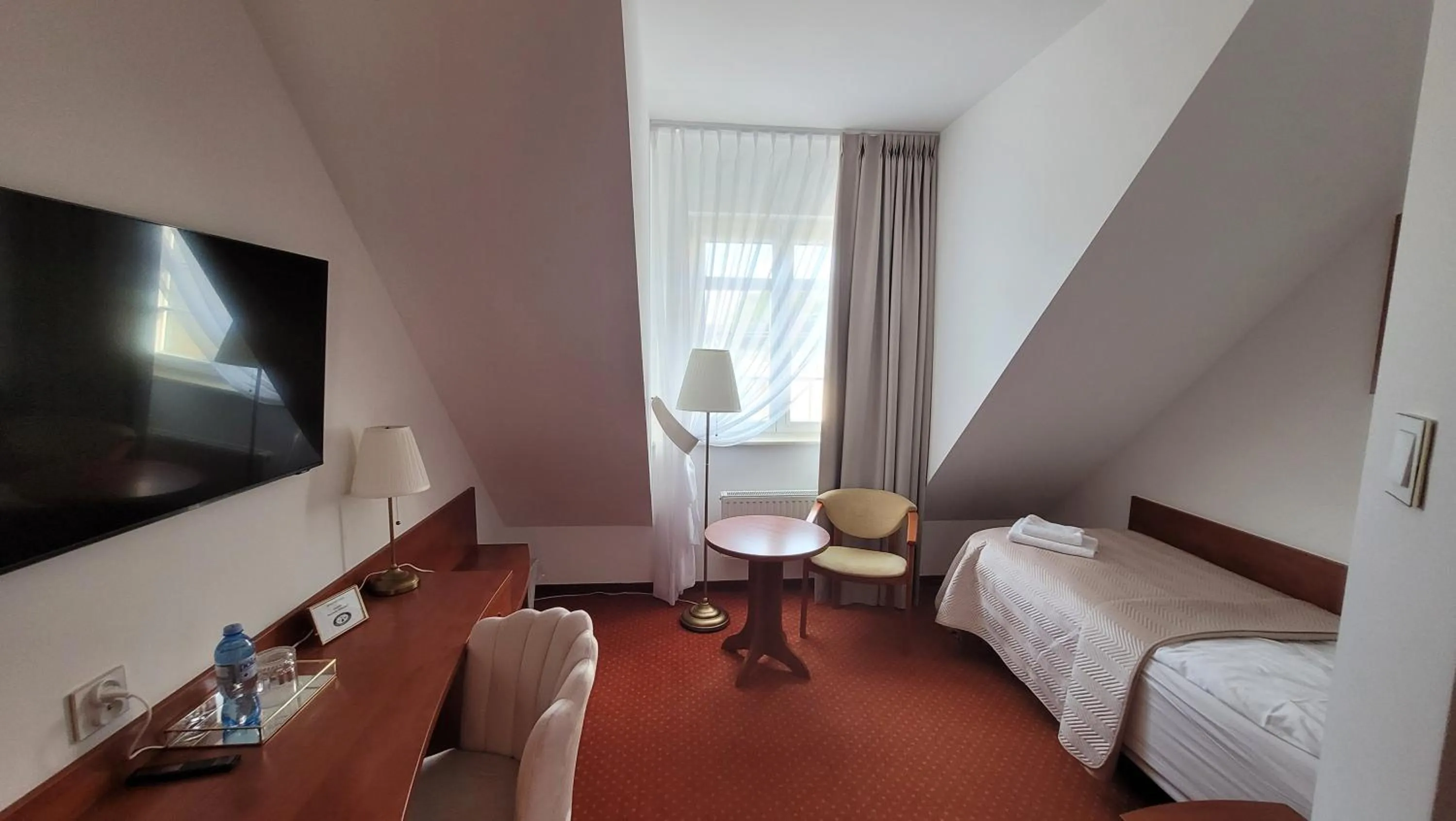 Bed in Maxim honorujemy bon turystyczny