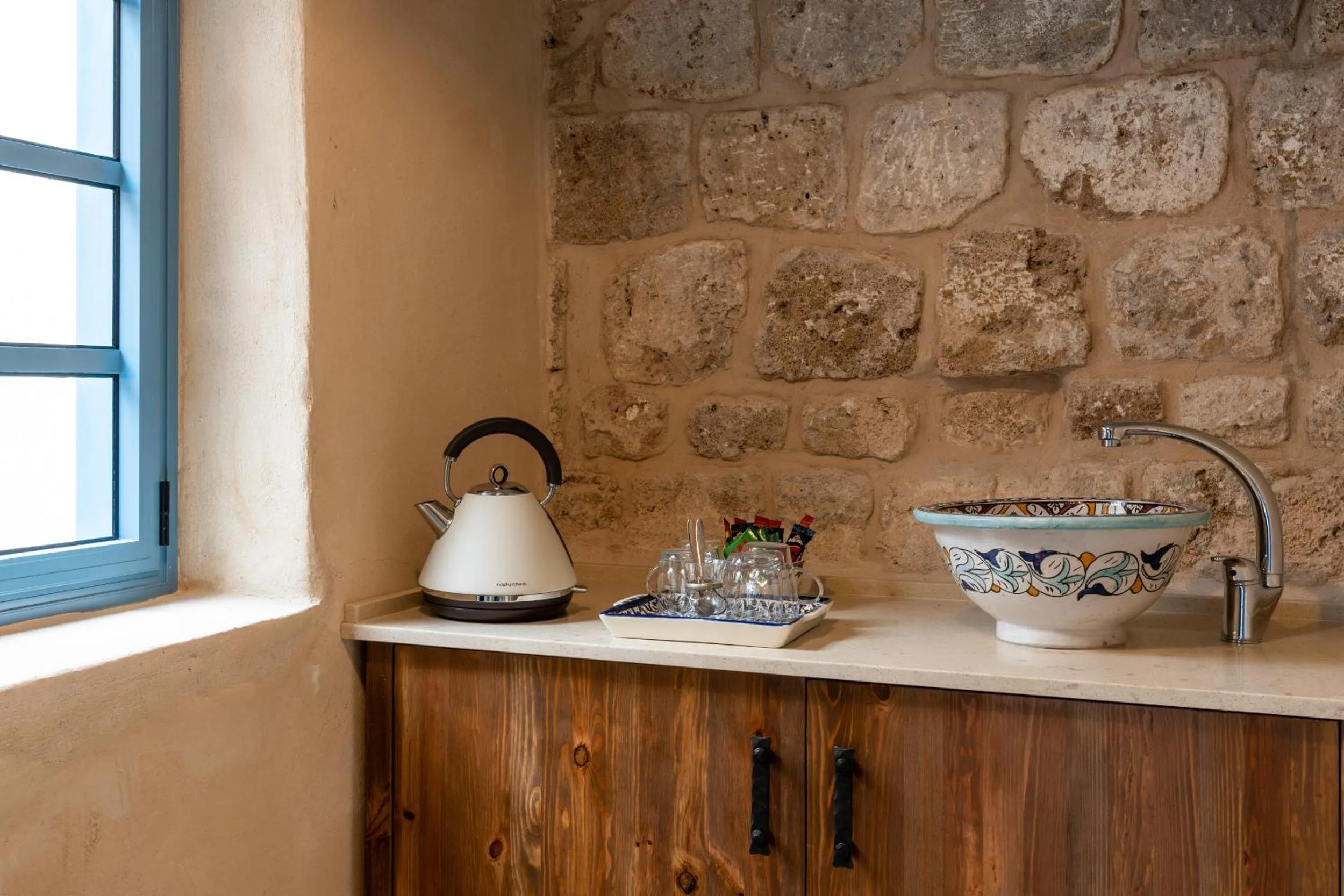 Coffee/tea facilities in Arabesque Arts & Residency