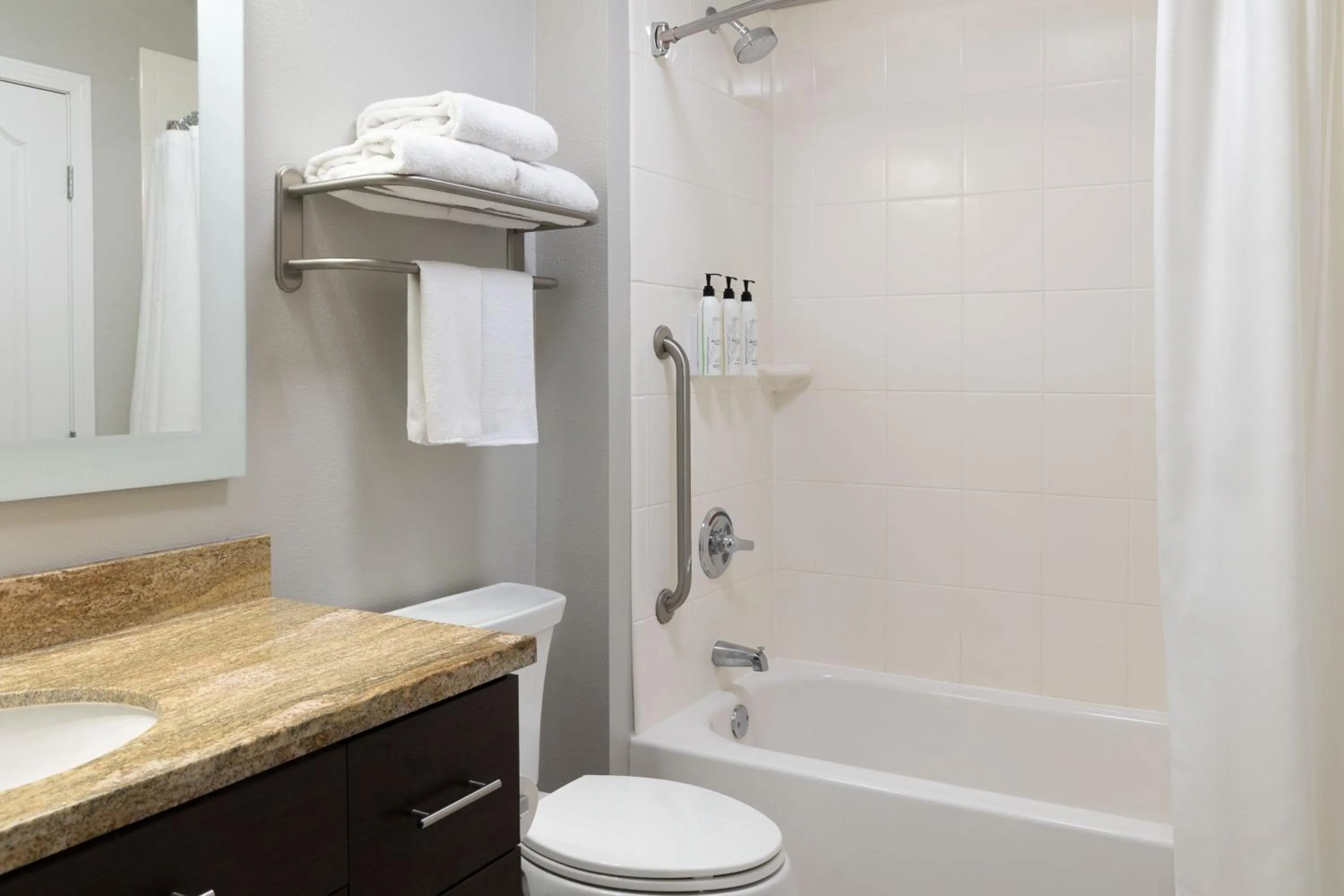 Bathroom in TownePlace Suites by Marriott Sacramento Roseville