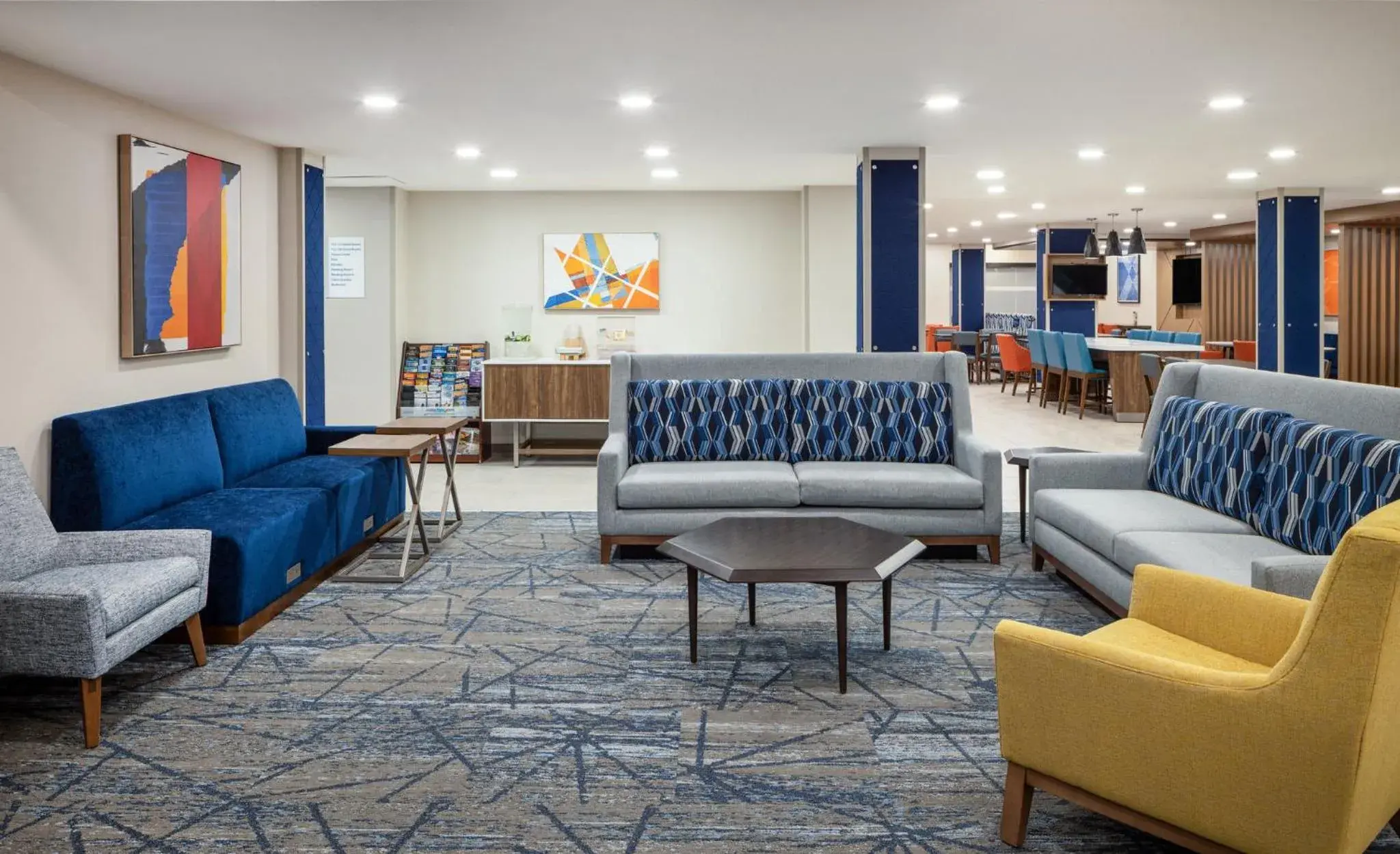 Property building in Holiday Inn Express & Suites Nampa - Idaho Center by IHG Property building in Holiday Inn Express & Suites Nampa - Idaho Center by IHG