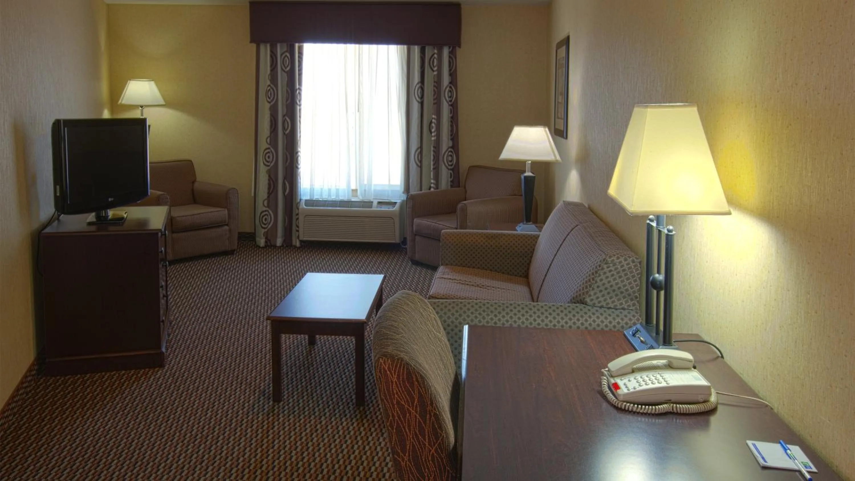 Photo of the whole room in Holiday Inn Express & Suites Nampa - Idaho Center by IHG