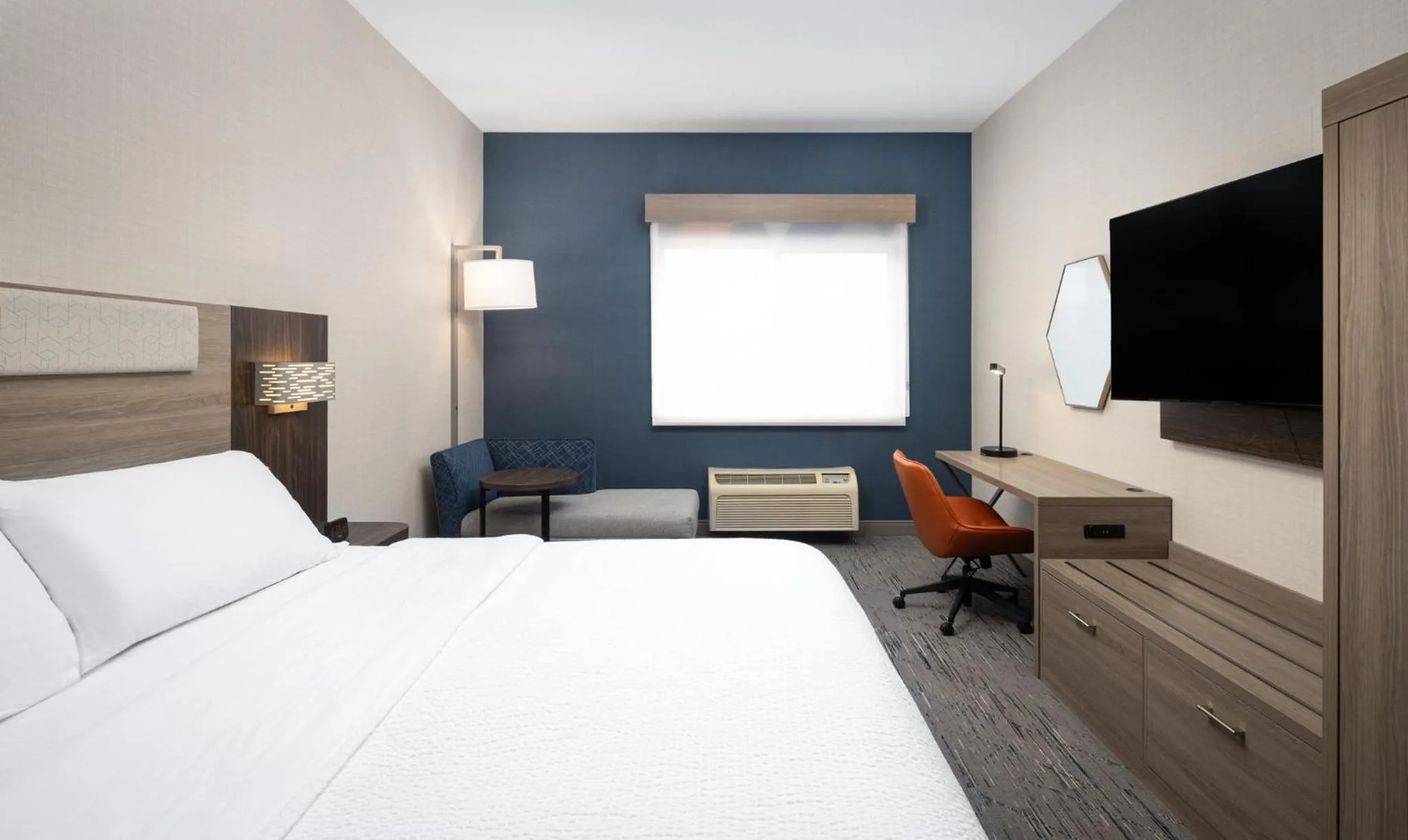 Photo of the whole room, Bed in Holiday Inn Express & Suites Nampa - Idaho Center by IHG