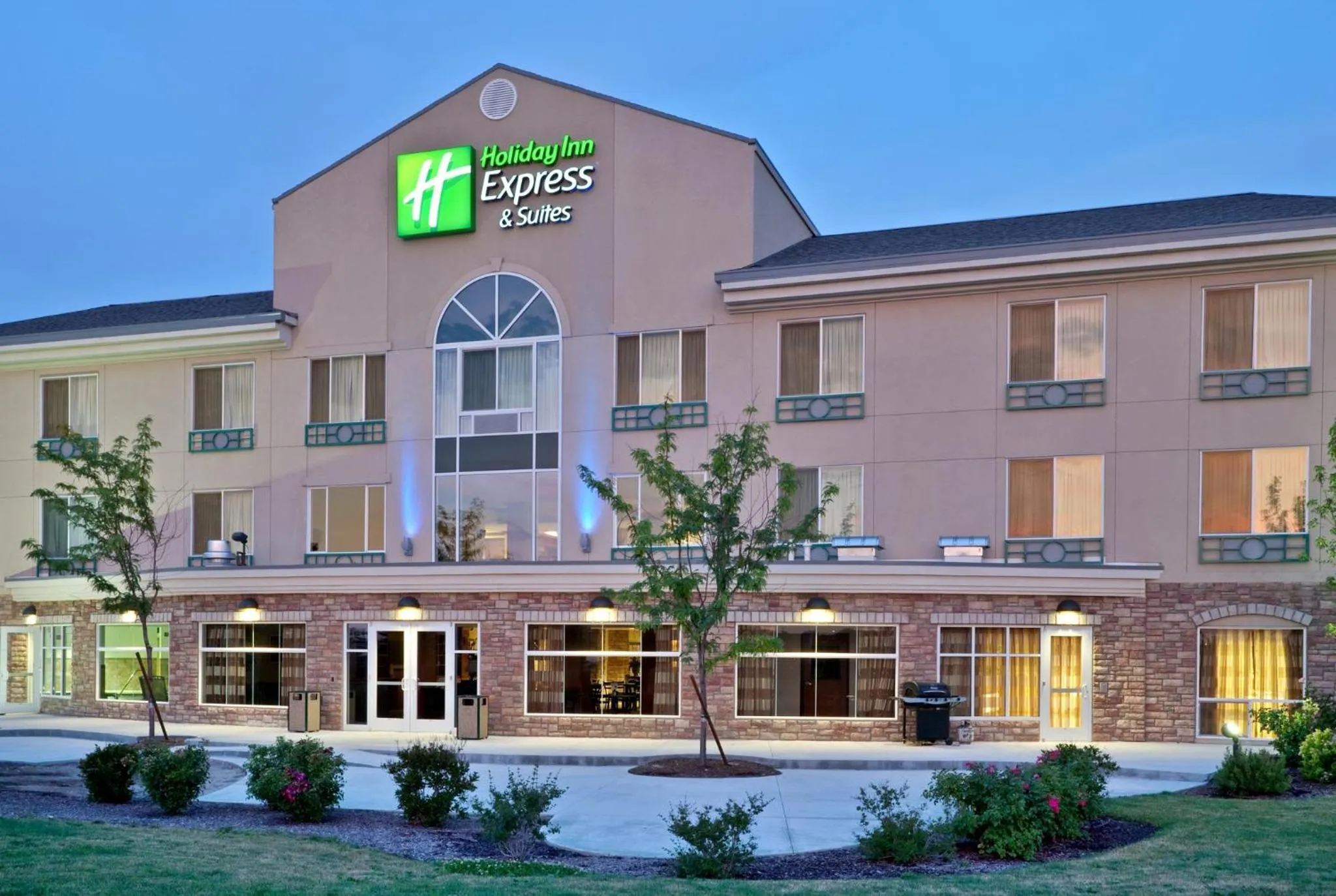 Property building in Holiday Inn Express & Suites Nampa - Idaho Center by IHG