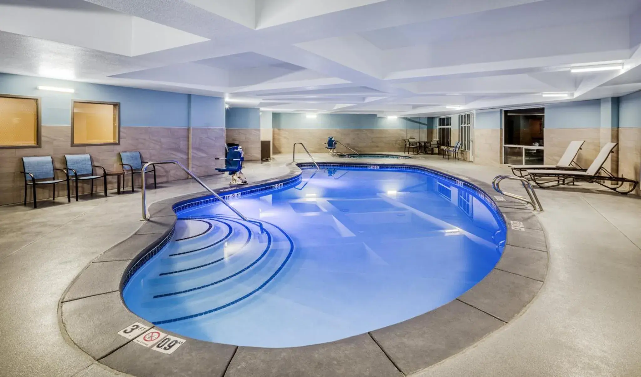 Swimming pool in Holiday Inn Express & Suites Nampa - Idaho Center by IHG Swimming pool in Holiday Inn Express & Suites Nampa - Idaho Center by IHG
