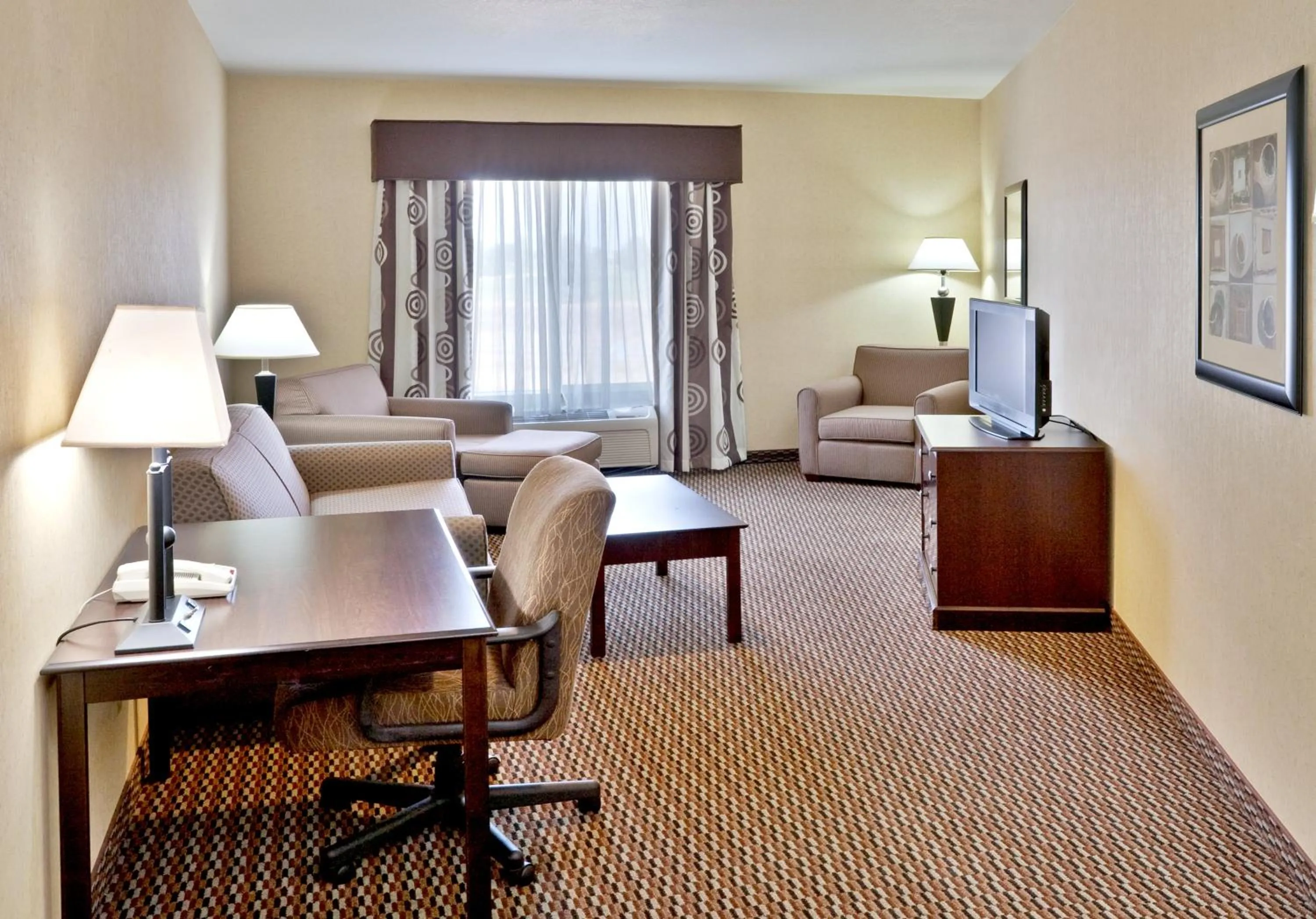 Photo of the whole room in Holiday Inn Express & Suites Nampa - Idaho Center by IHG