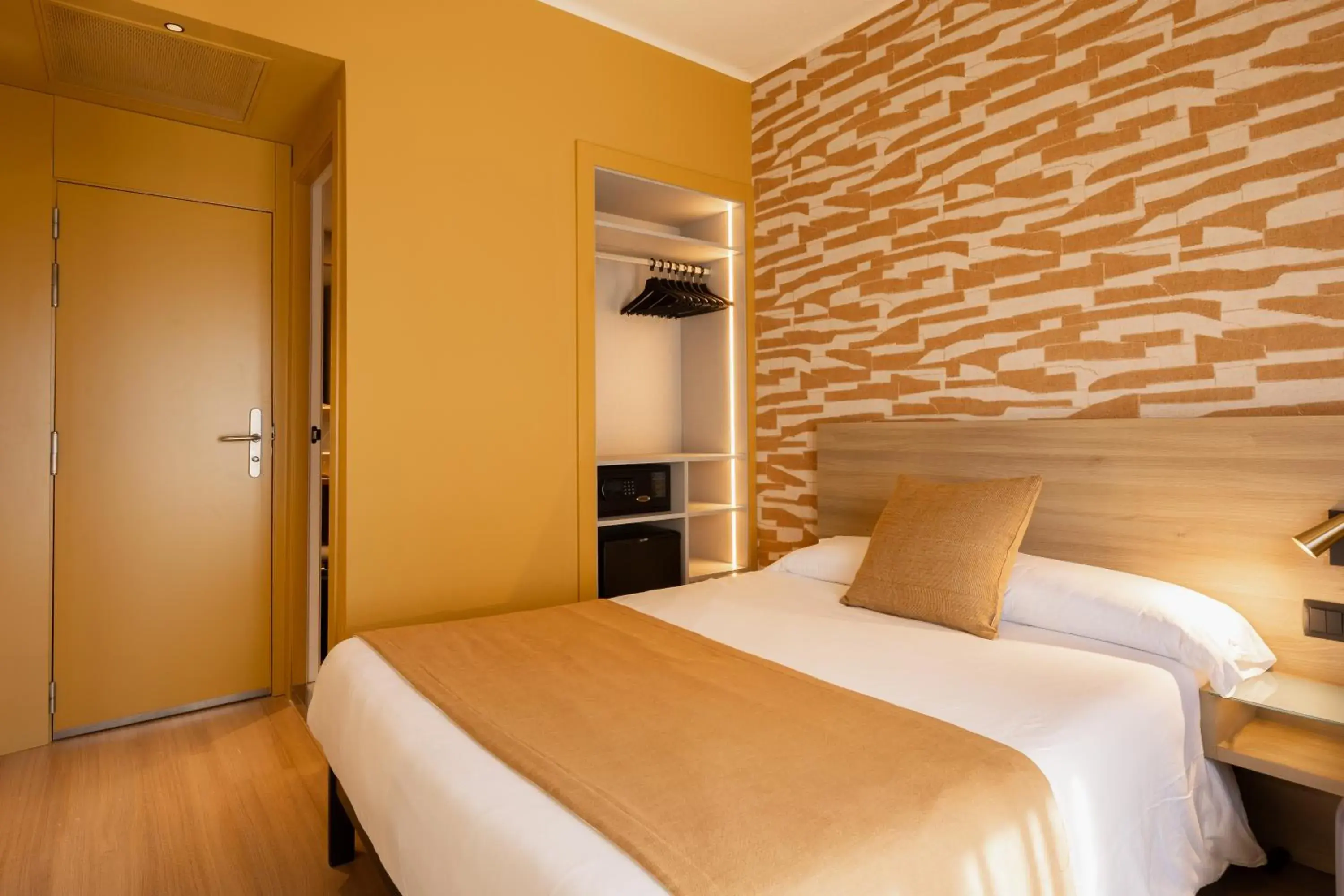 Bed in Hotel Eden Palma Playa Adults Only Bed in Hotel Eden Palma Playa Adults Only