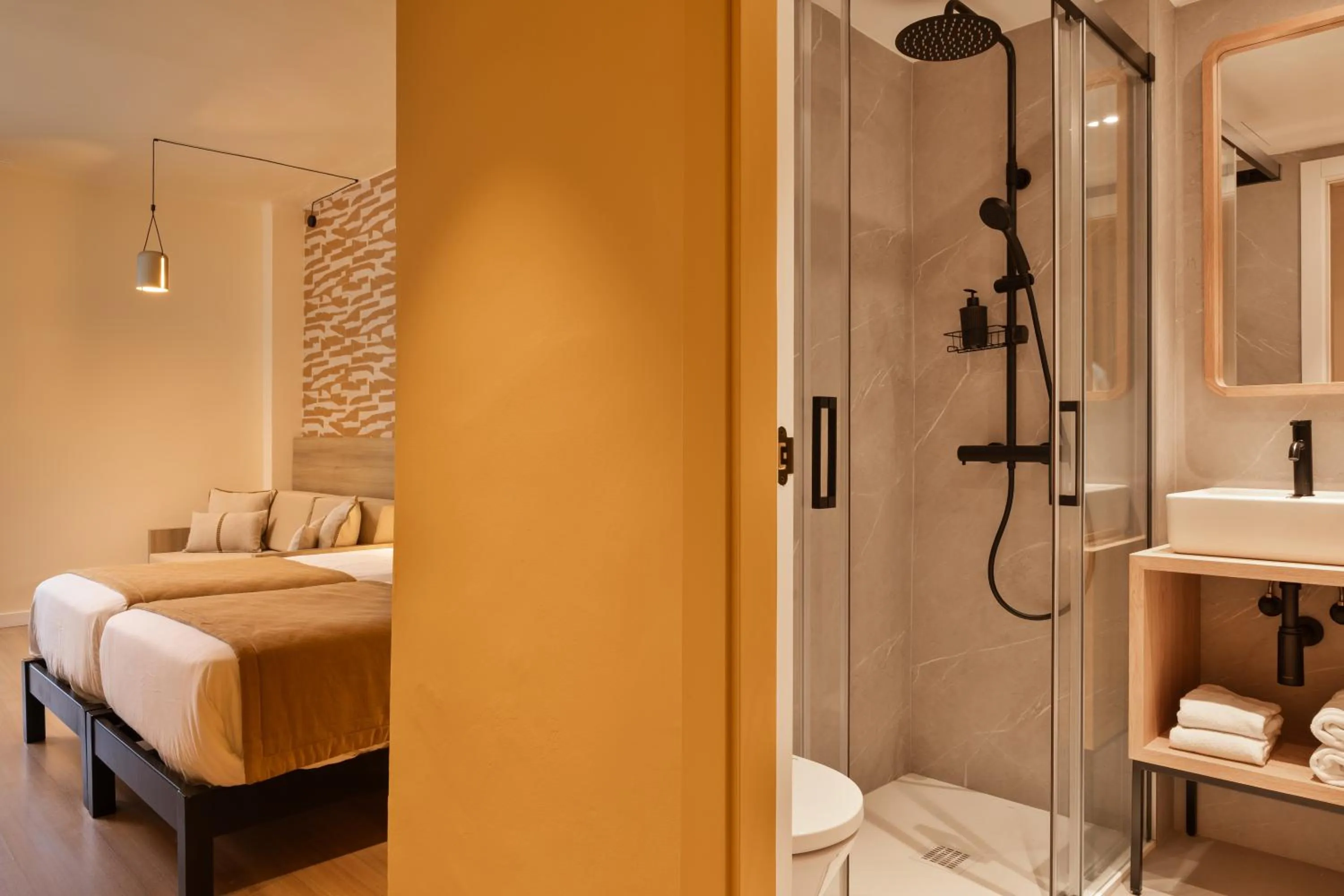 Bathroom, Bed in Hotel Eden Palma Playa Adults Only