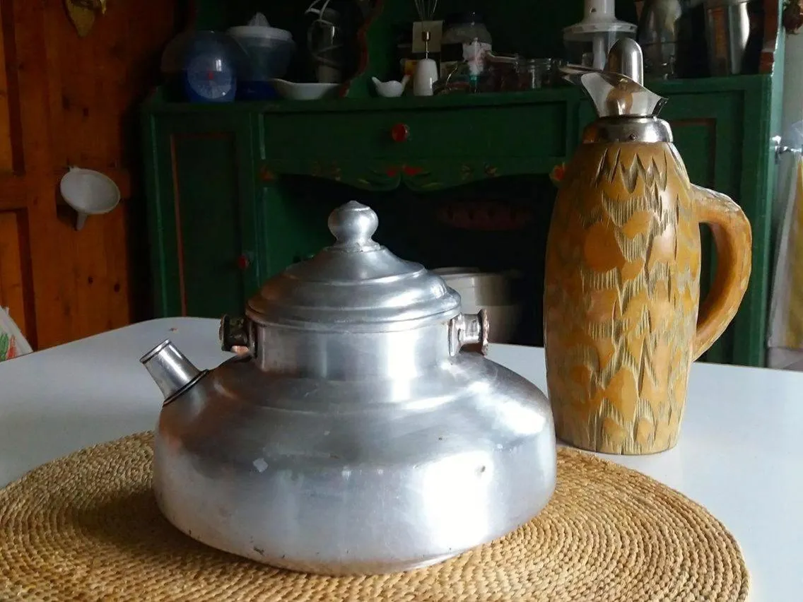 Decorative detail in Il Cortese