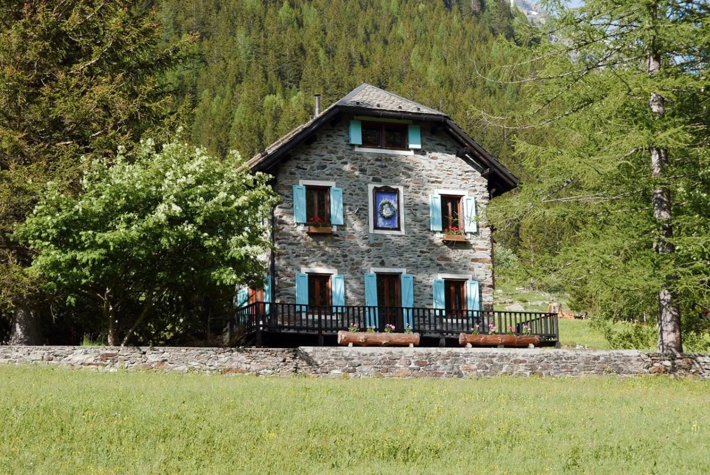 Property building in Il Cortese