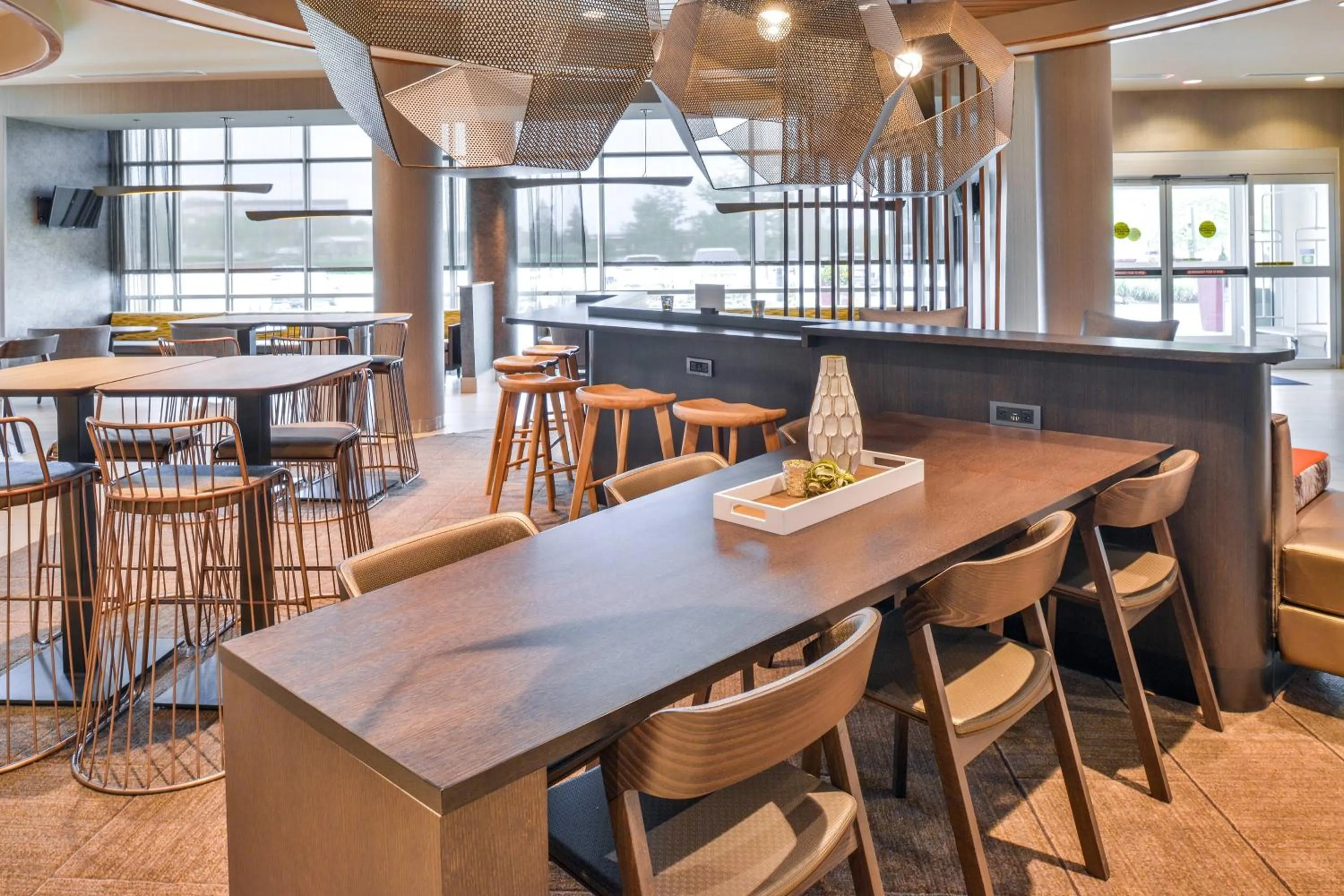 Restaurant/places to eat in SpringHill Suites Ashburn Dulles North