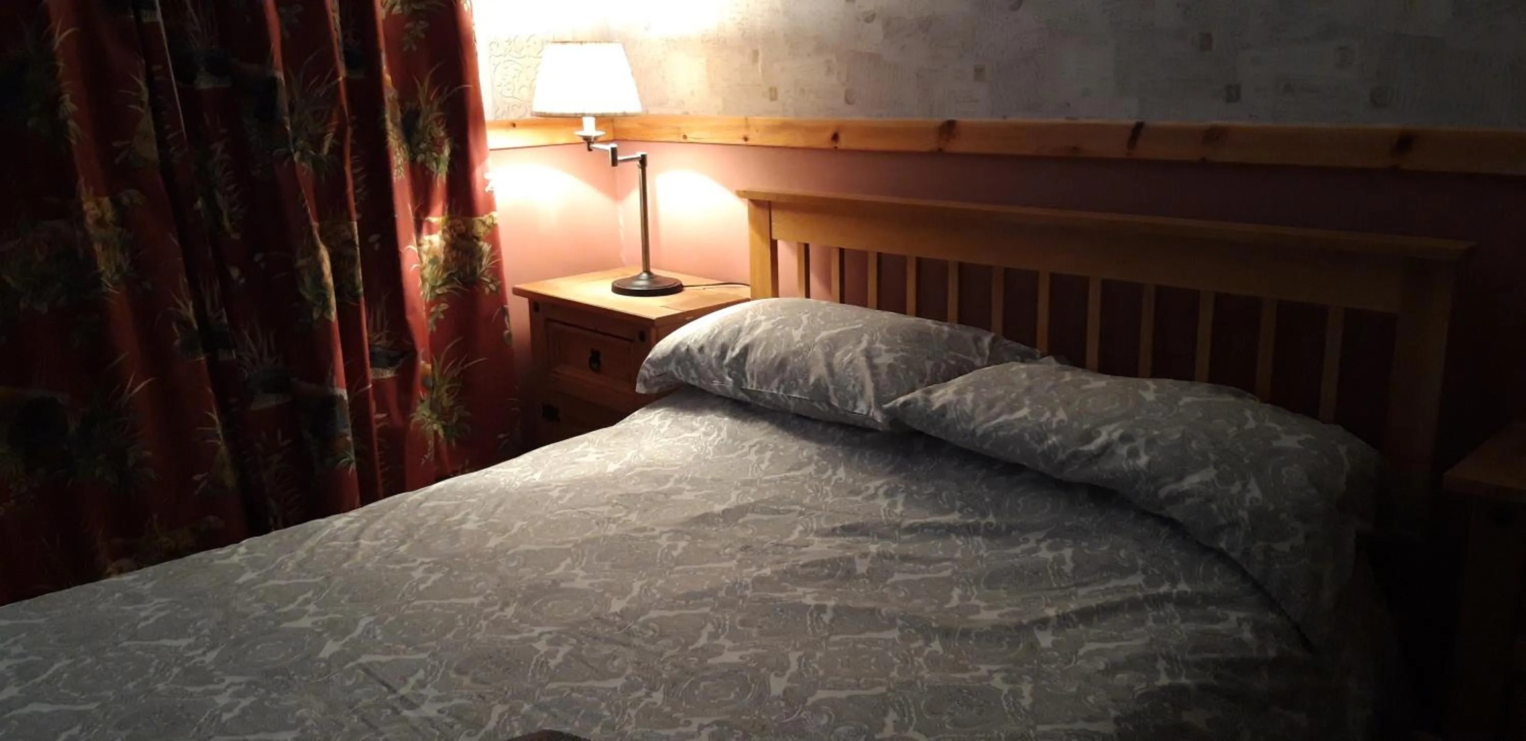 Bed in Bannockburn Inn