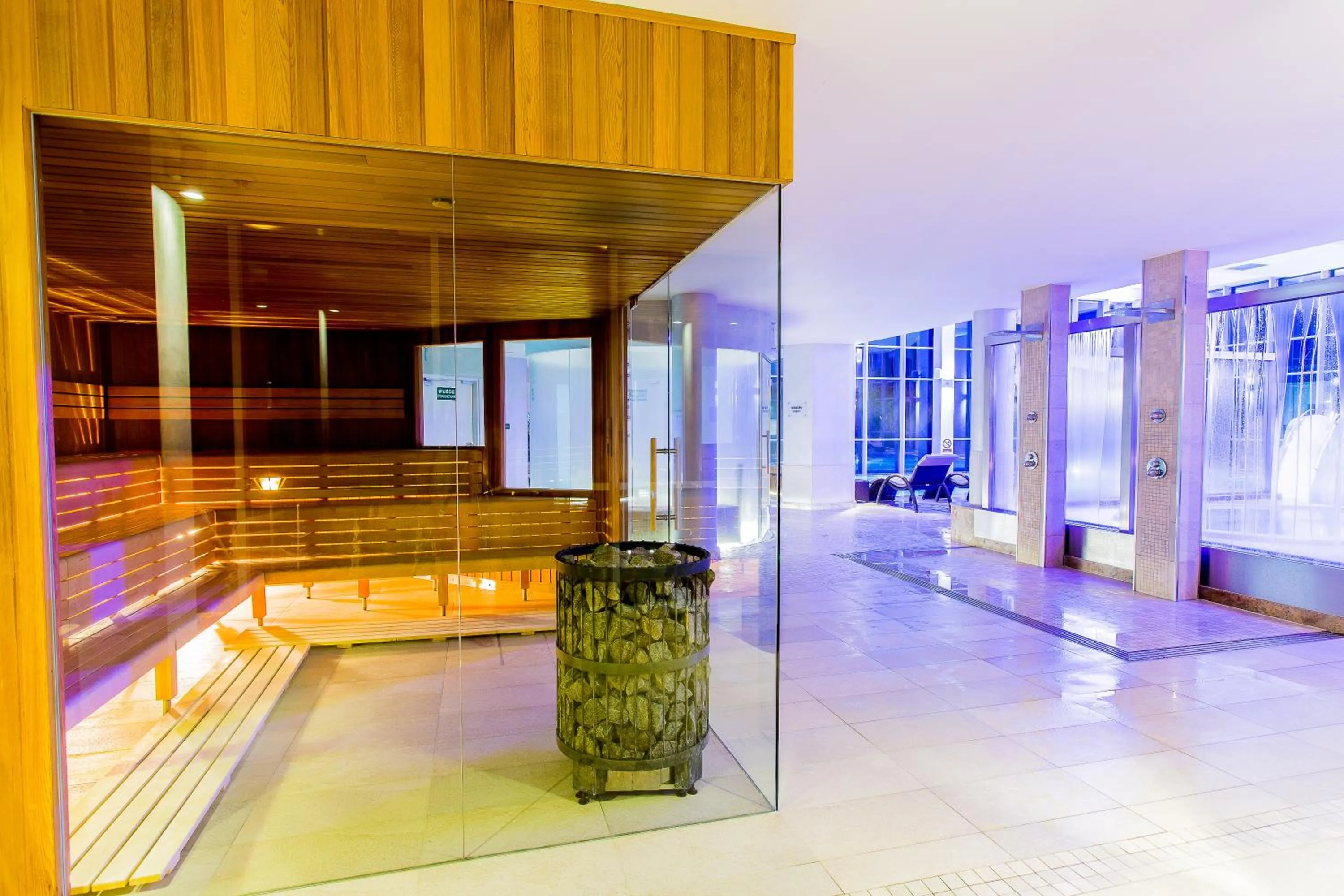 Spa and wellness centre/facilities in Hotel & Medi-Spa Biały Kamień