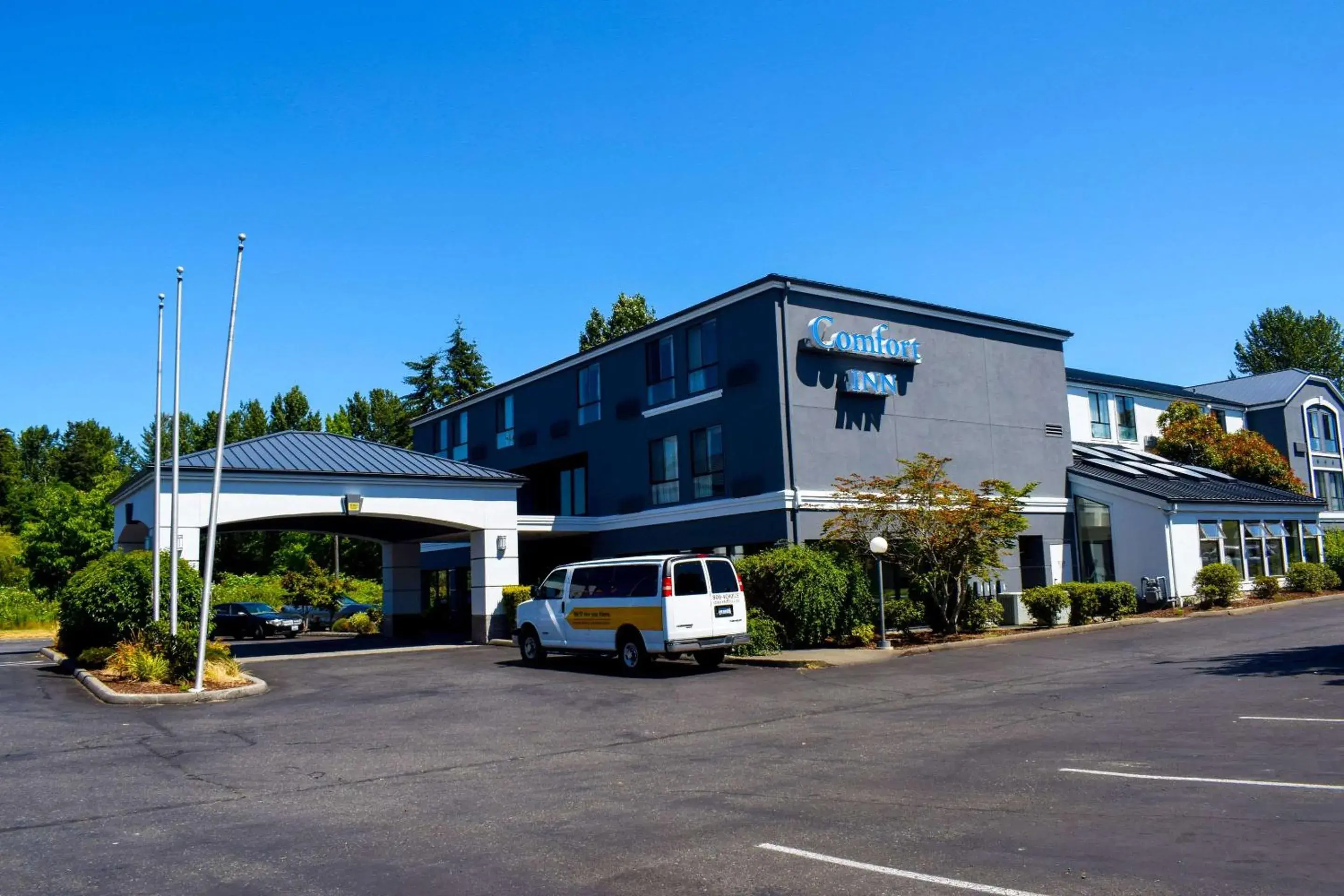 Property building in Comfort Inn Bellingham Property building in Comfort Inn Bellingham