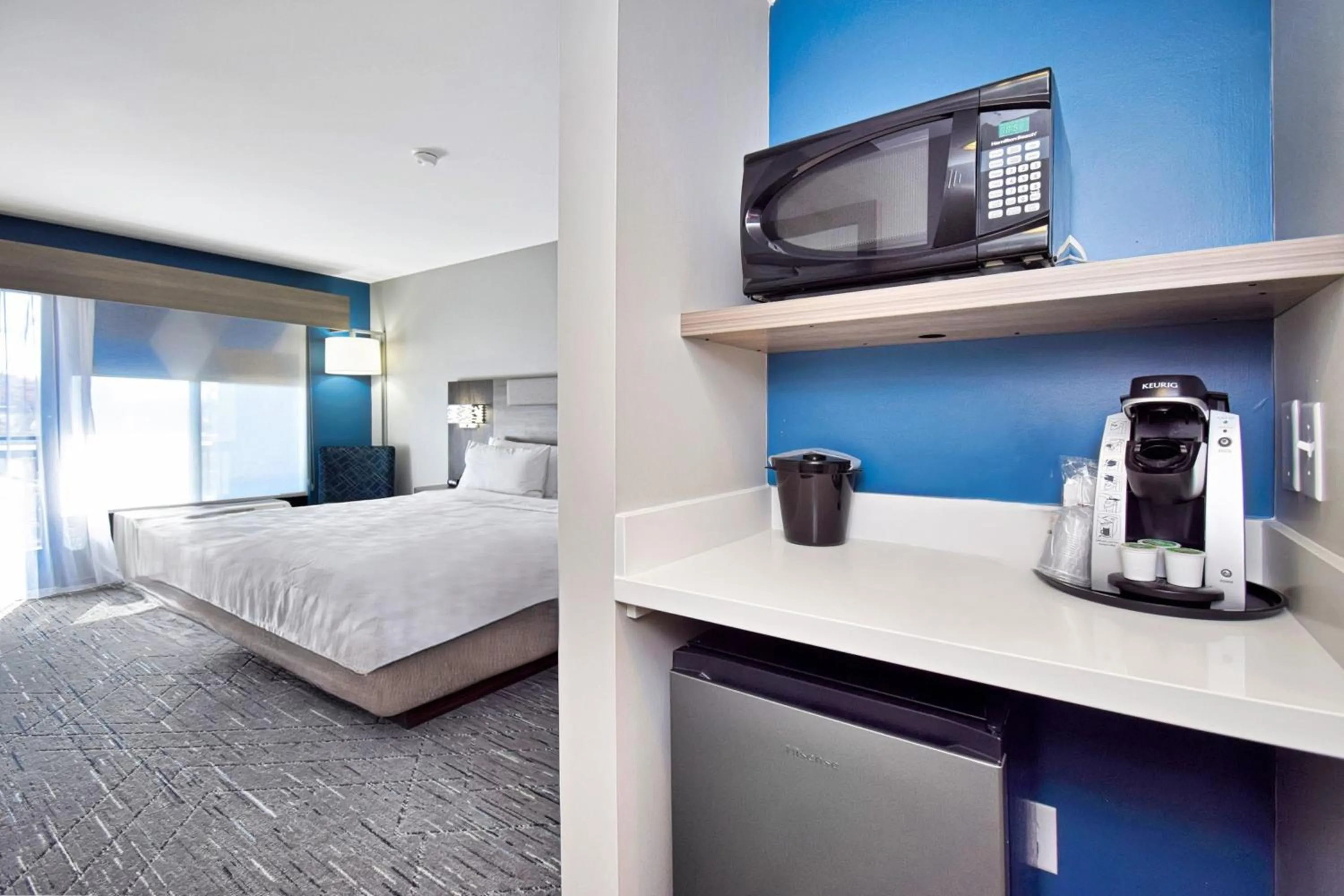 Photo of the whole room, Bed in Holiday Inn Express Boone by IHG