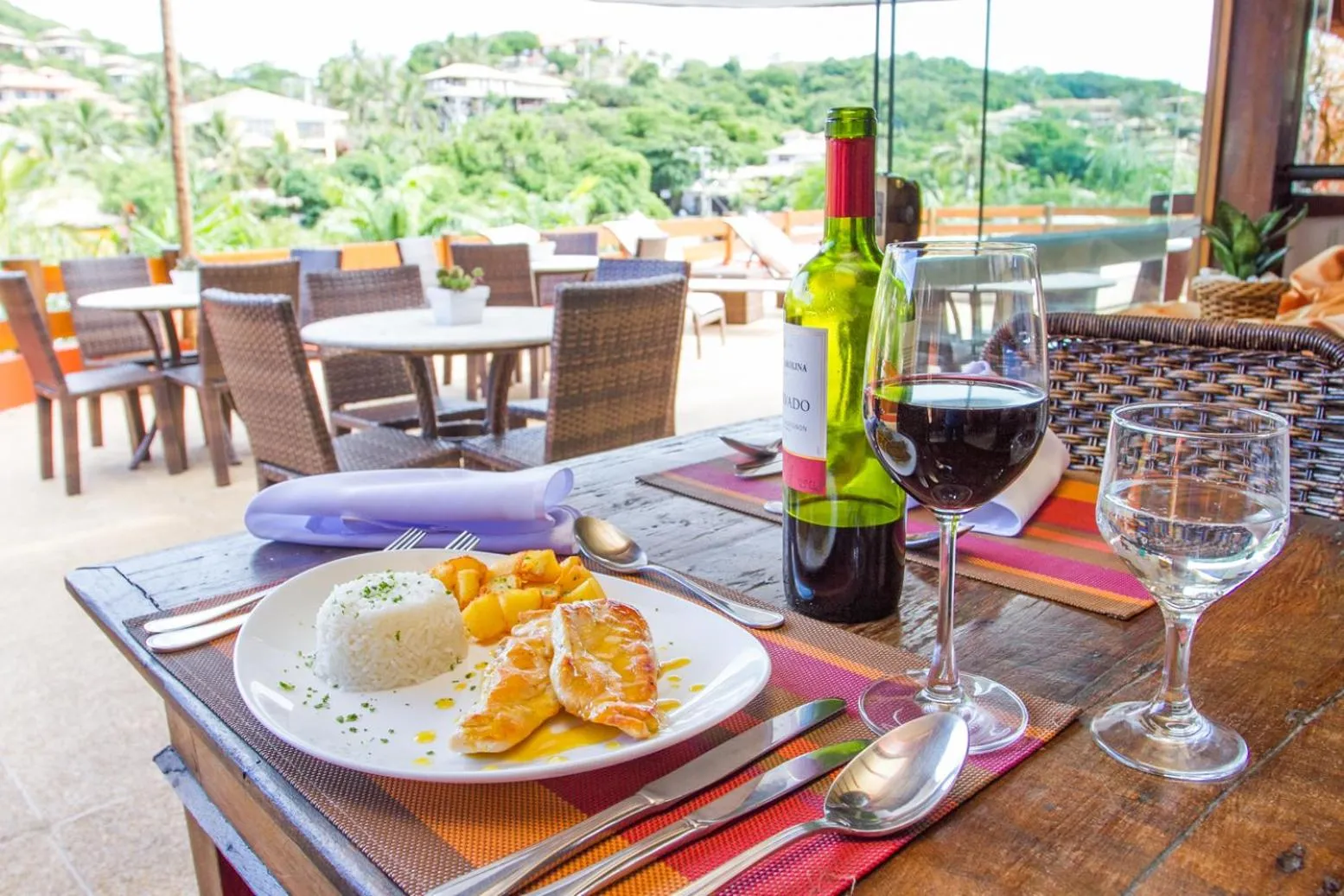 Restaurant/places to eat in Azeda Boutique Hotel