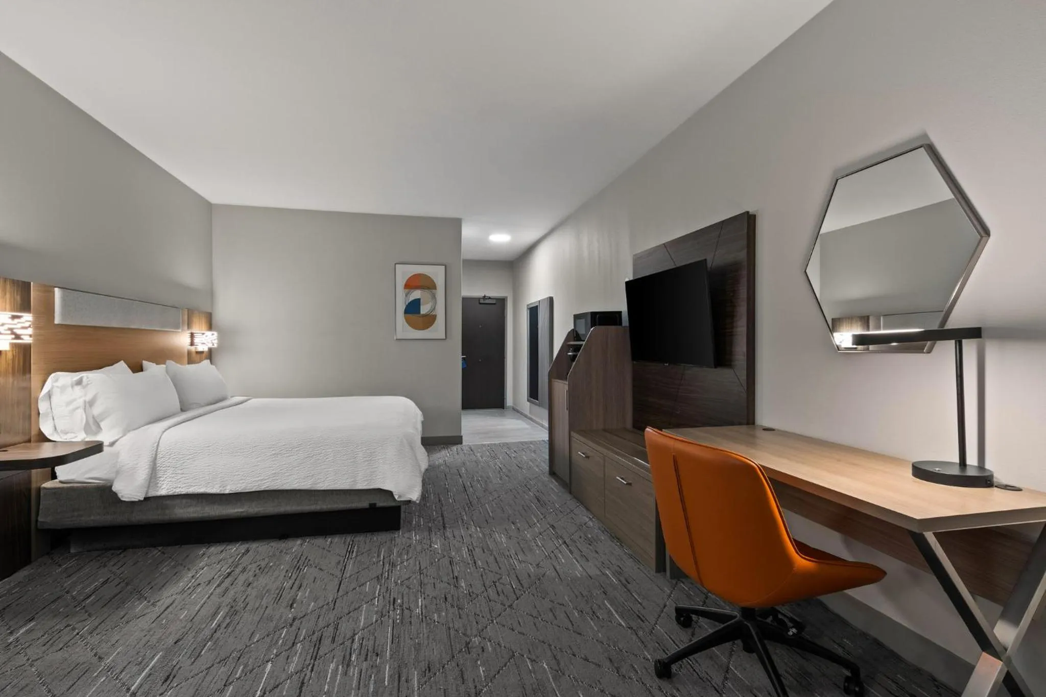 Photo of the whole room, Bed in Holiday Inn Express & Suites Oklahoma City NW - Quail Springs by IHG