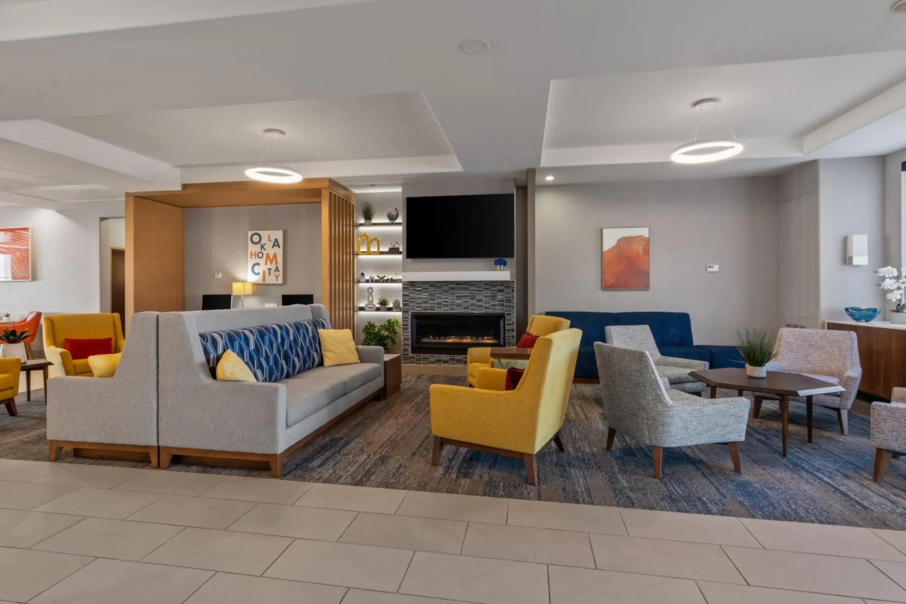 Lobby or reception in Holiday Inn Express & Suites Oklahoma City NW - Quail Springs by IHG Lobby or reception in Holiday Inn Express & Suites Oklahoma City NW - Quail Springs by IHG