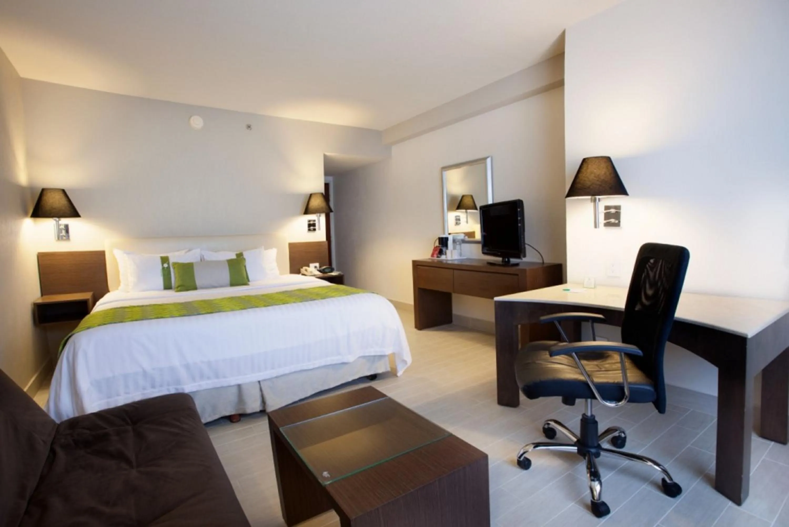 Bed in Holiday Inn Puebla La Noria by IHG