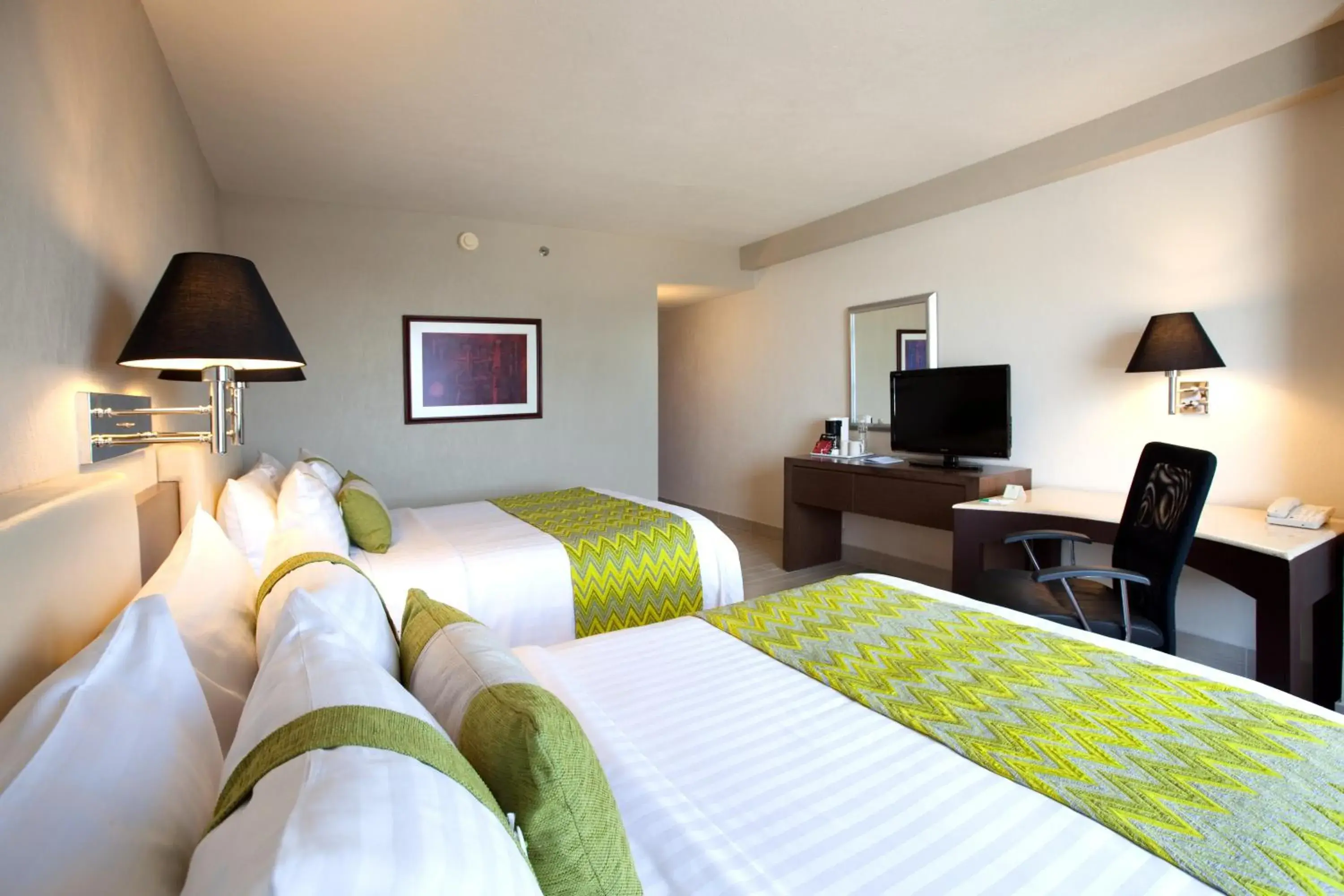 Double Room with Two Double Beds and View - Non-Smoking in Holiday Inn Puebla La Noria by IHG Double Room with Two Double Beds and View - Non-Smoking in Holiday Inn Puebla La Noria by IHG