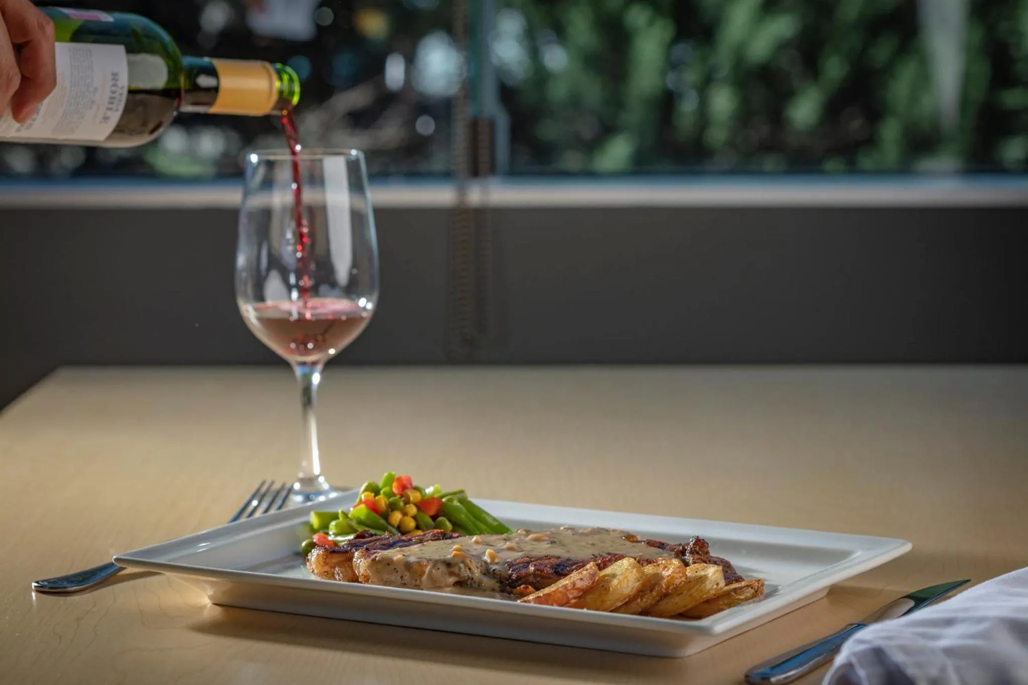 Restaurant/places to eat in Holiday Inn Puebla La Noria by IHG