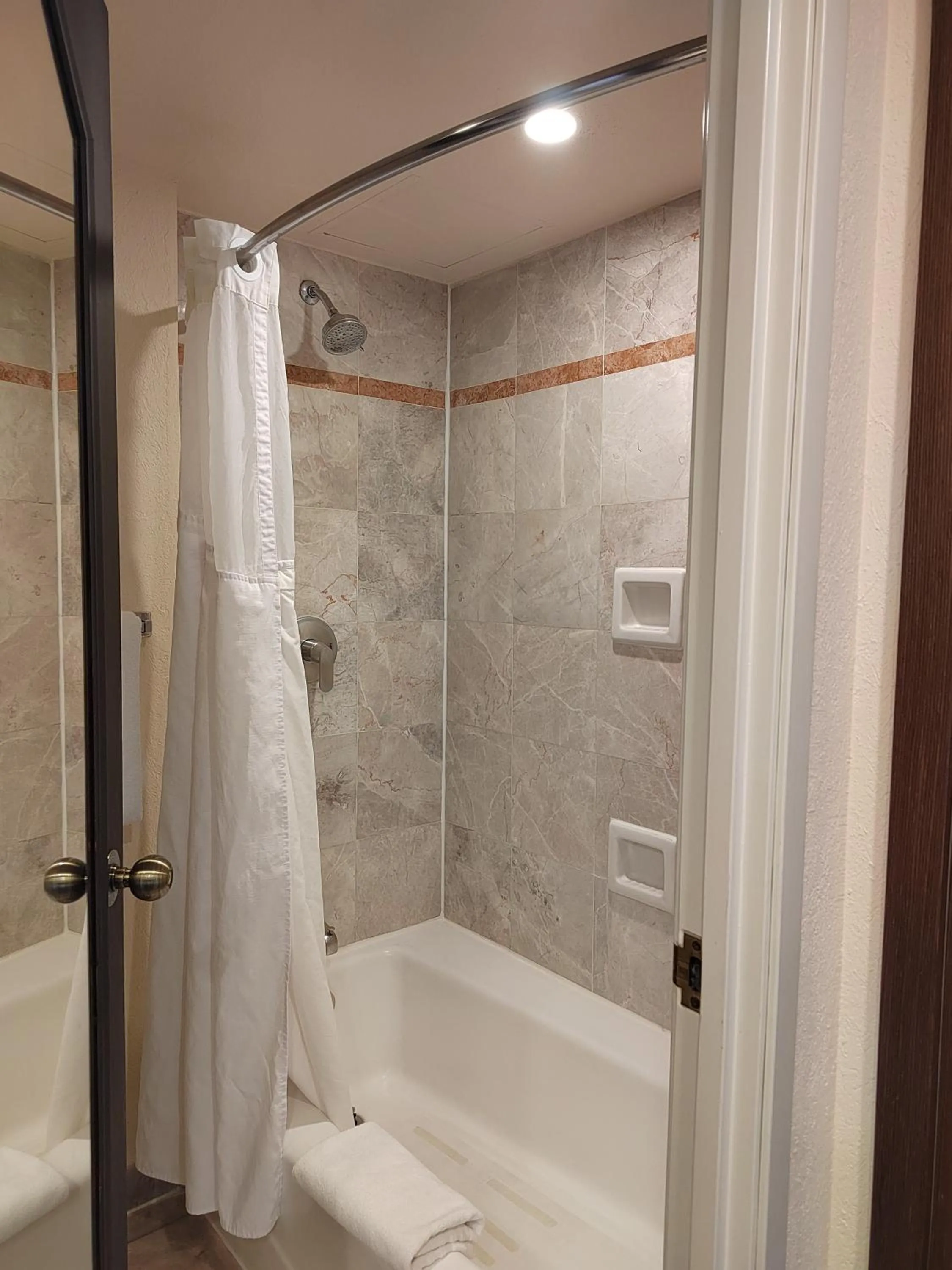 Bathroom in Holiday Inn Puebla La Noria by IHG