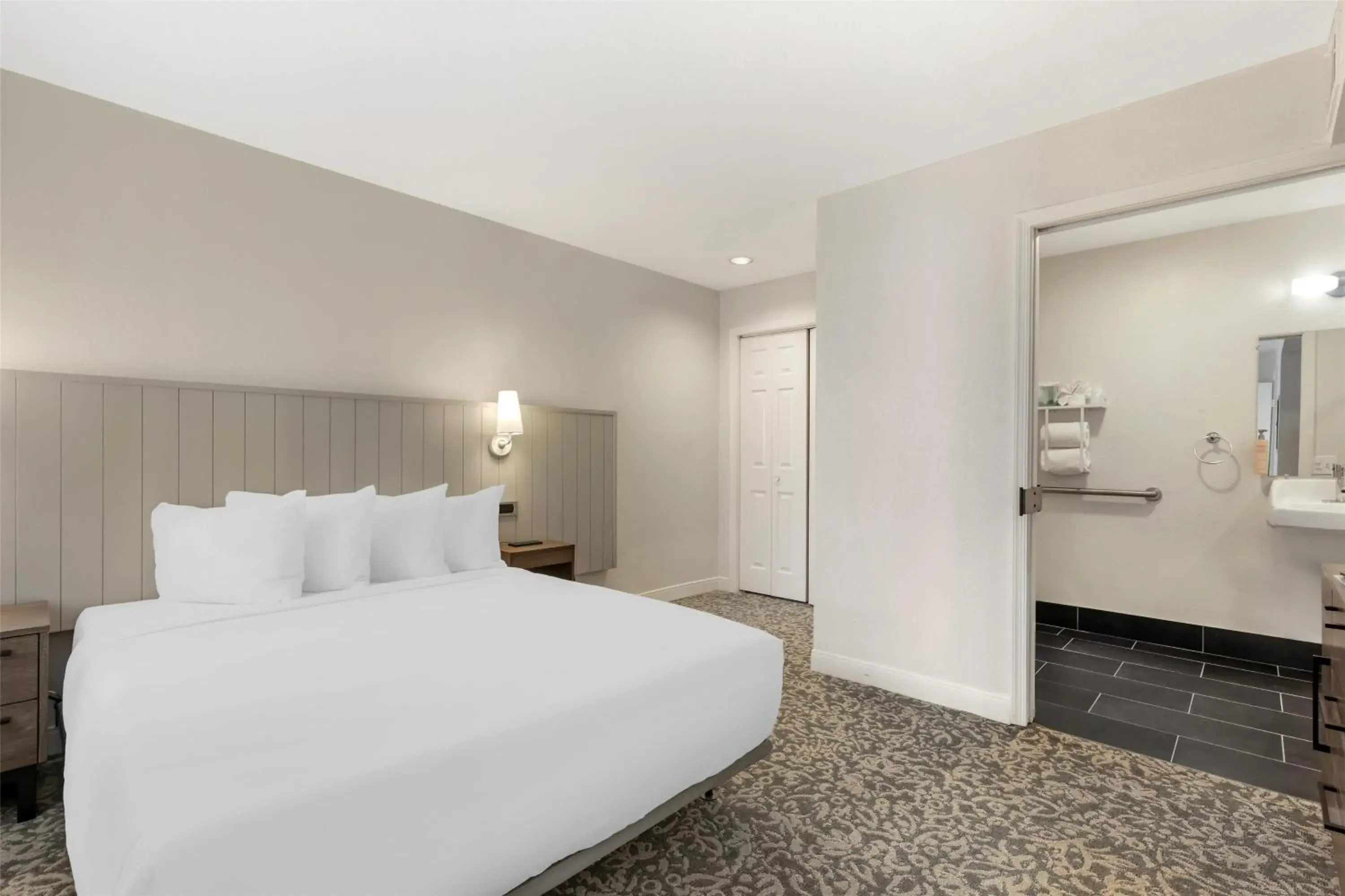 Two-Bedroom Suite with Two Queen Beds with Roll-In Shower - Mobility Accessible in Sonesta ES Suites Dulles Airport Two-Bedroom Suite with Two Queen Beds with Roll-In Shower - Mobility Accessible in Sonesta ES Suites Dulles Airport