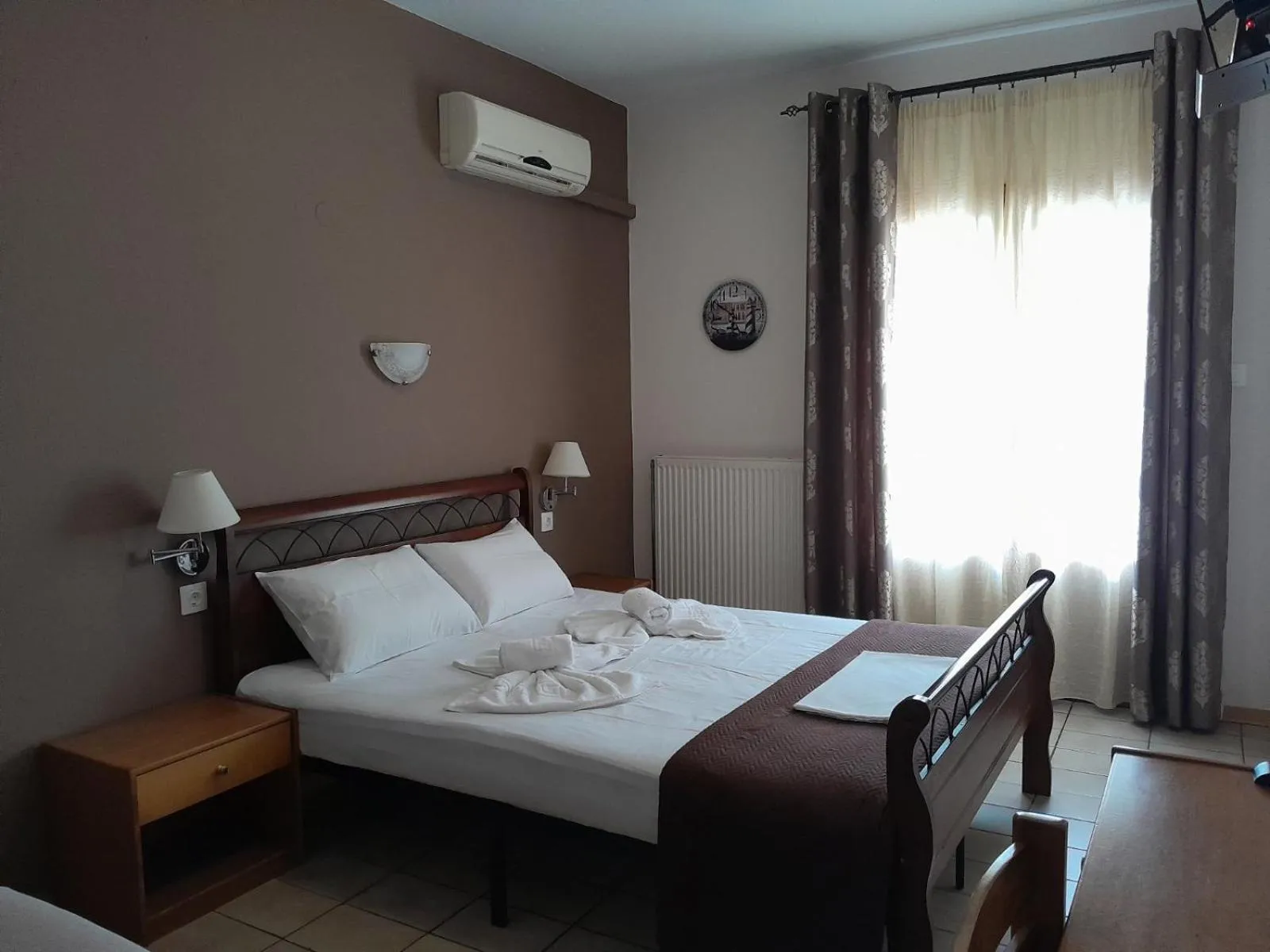 Bedroom in Vanta Hotel