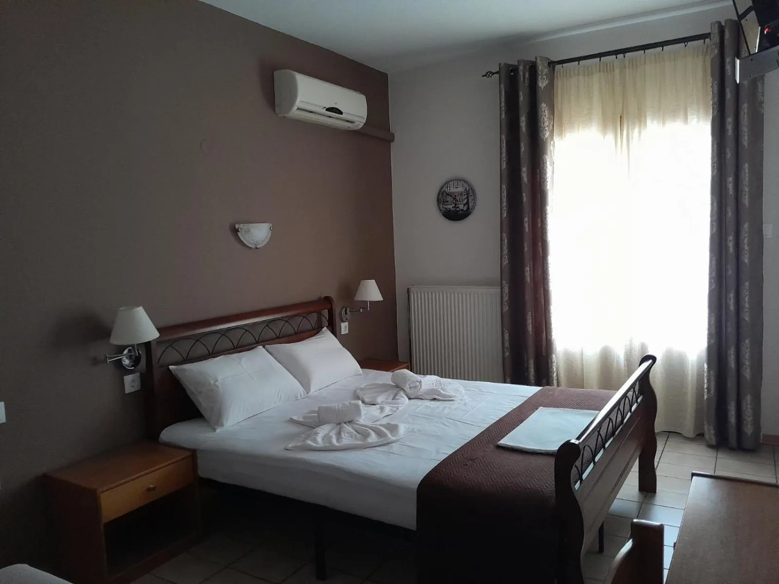 Bedroom in Vanta Hotel