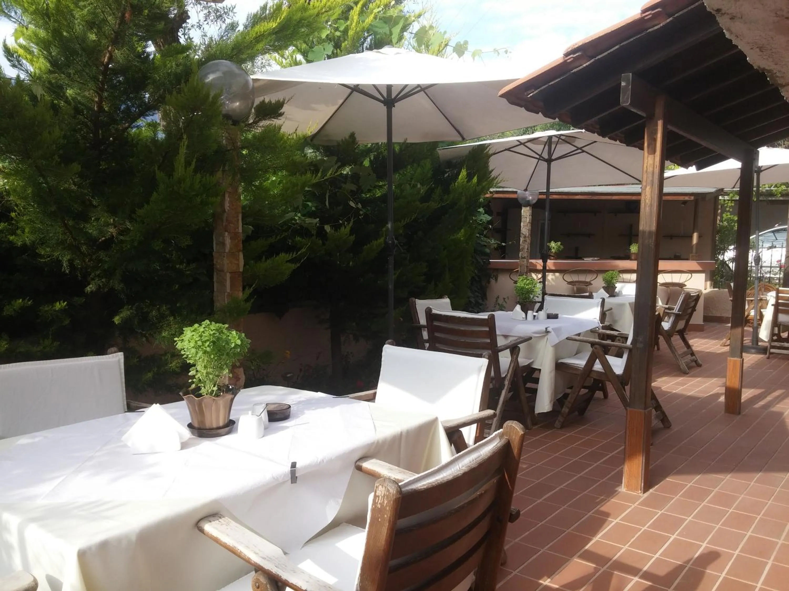 Patio in Vanta Hotel