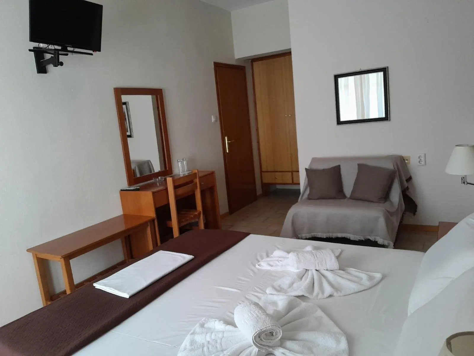 TV and multimedia in Vanta Hotel