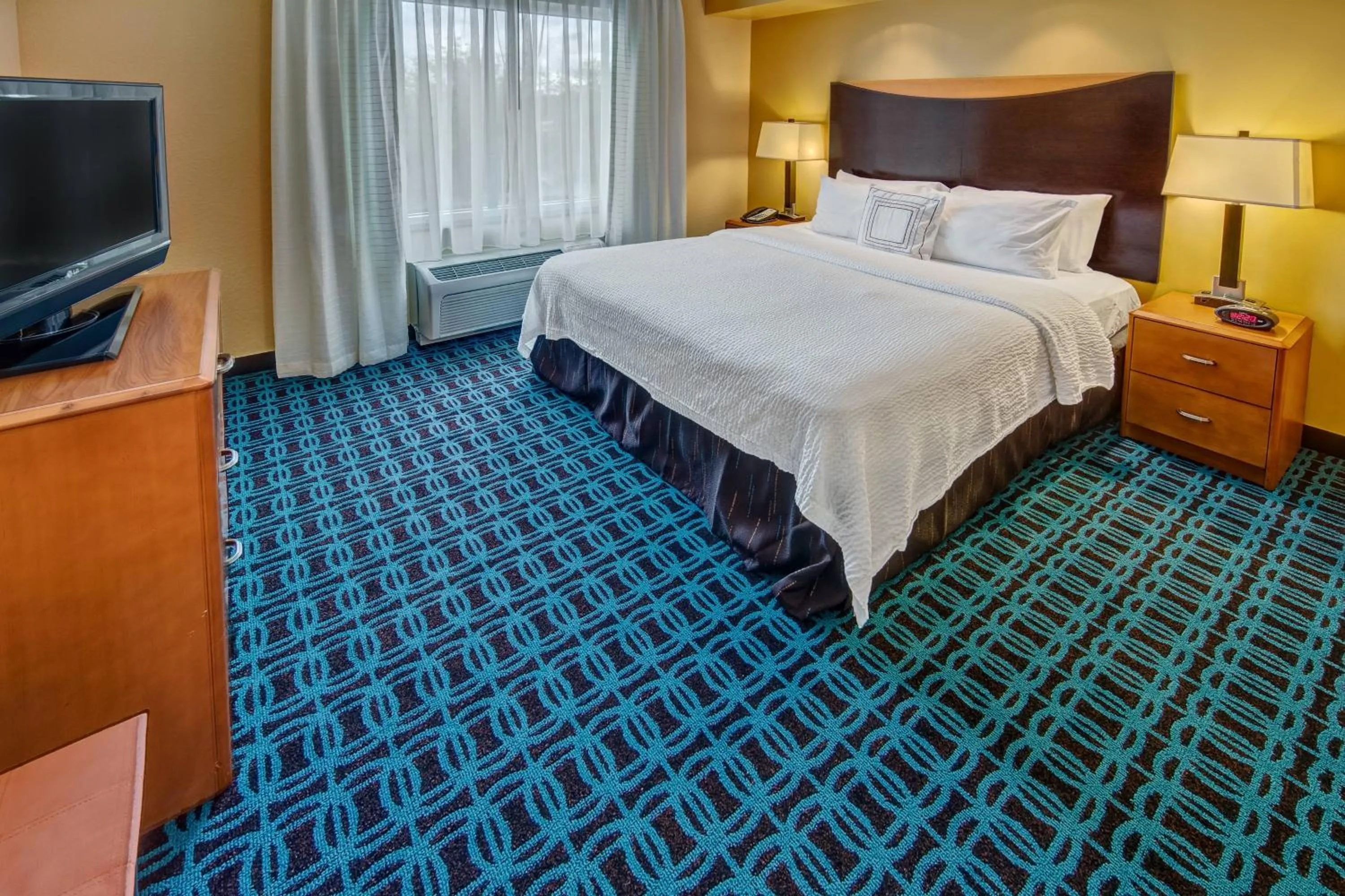 Bedroom, Bed in Fairfield Inn and Suites by Marriott Naples