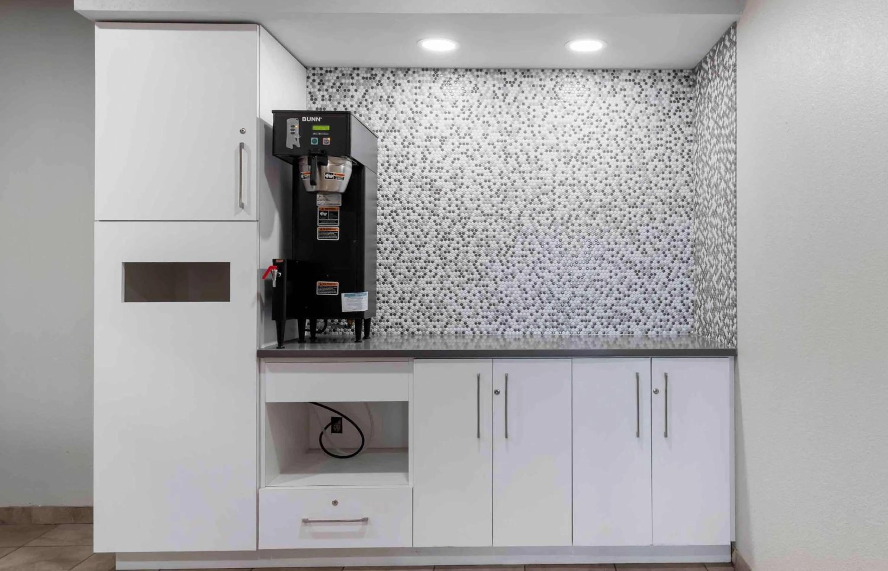 Breakfast in Extended Stay America Suites - San Antonio - North