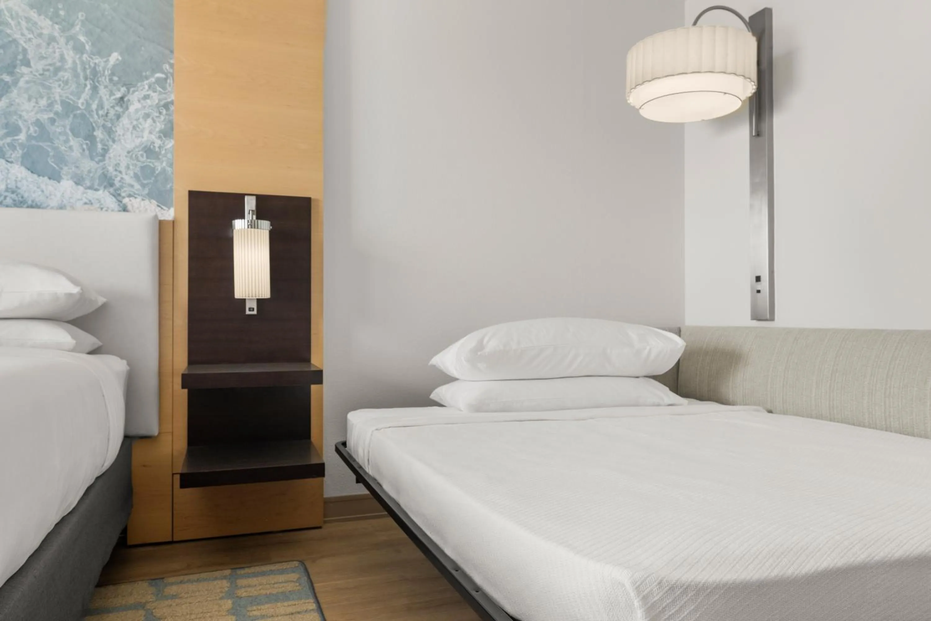 Bedroom, Bed in Boca Raton Marriott at Boca Center