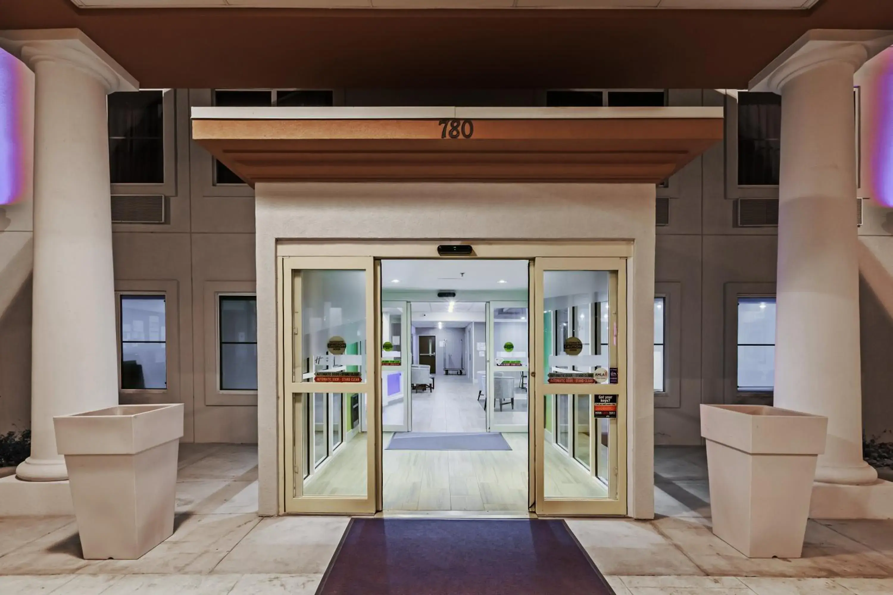 Property building in Holiday Inn Express Hotel & Suites Dallas Lewisville by IHG Property building in Holiday Inn Express Hotel & Suites Dallas Lewisville by IHG