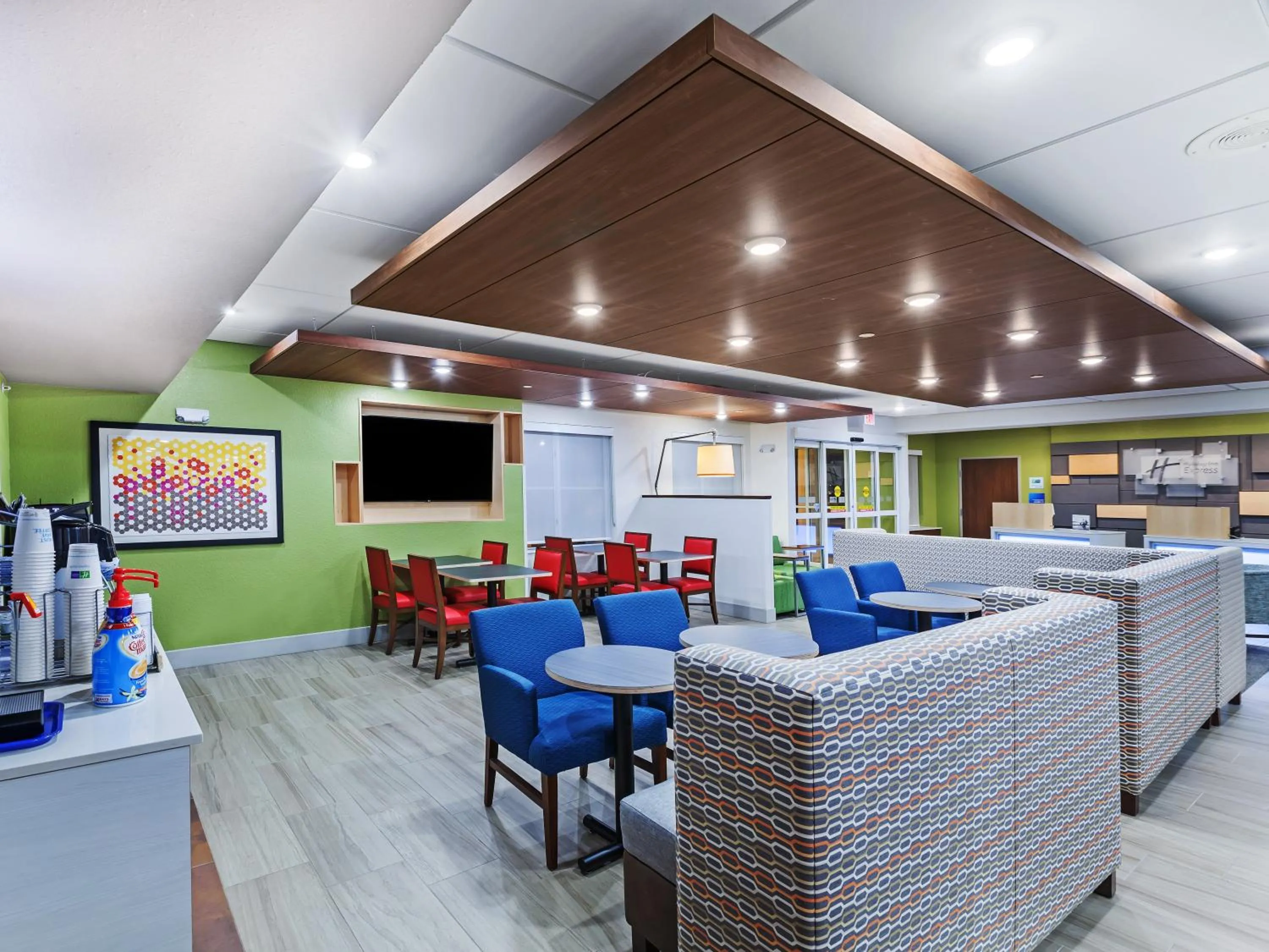 Breakfast in Holiday Inn Express Hotel & Suites Dallas Lewisville by IHG