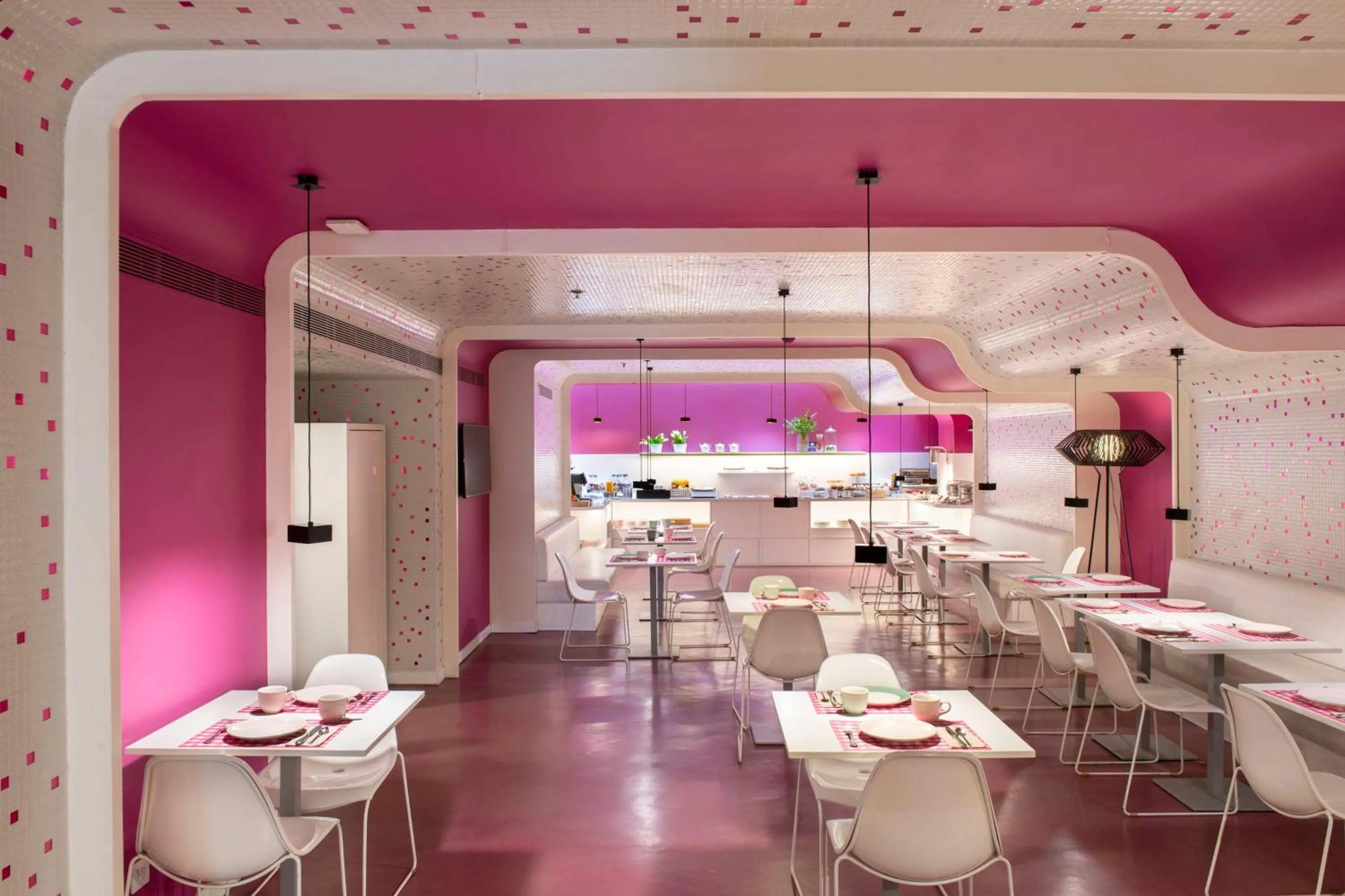 Restaurant/places to eat in Allegro Barcelona