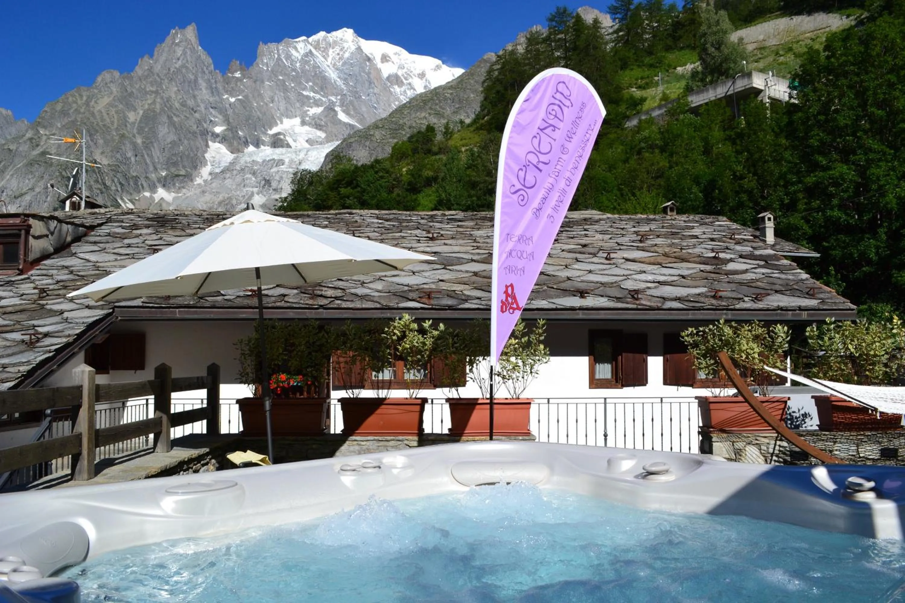 Spa and wellness centre/facilities in Hotel Pilier D'Angle & Wellness