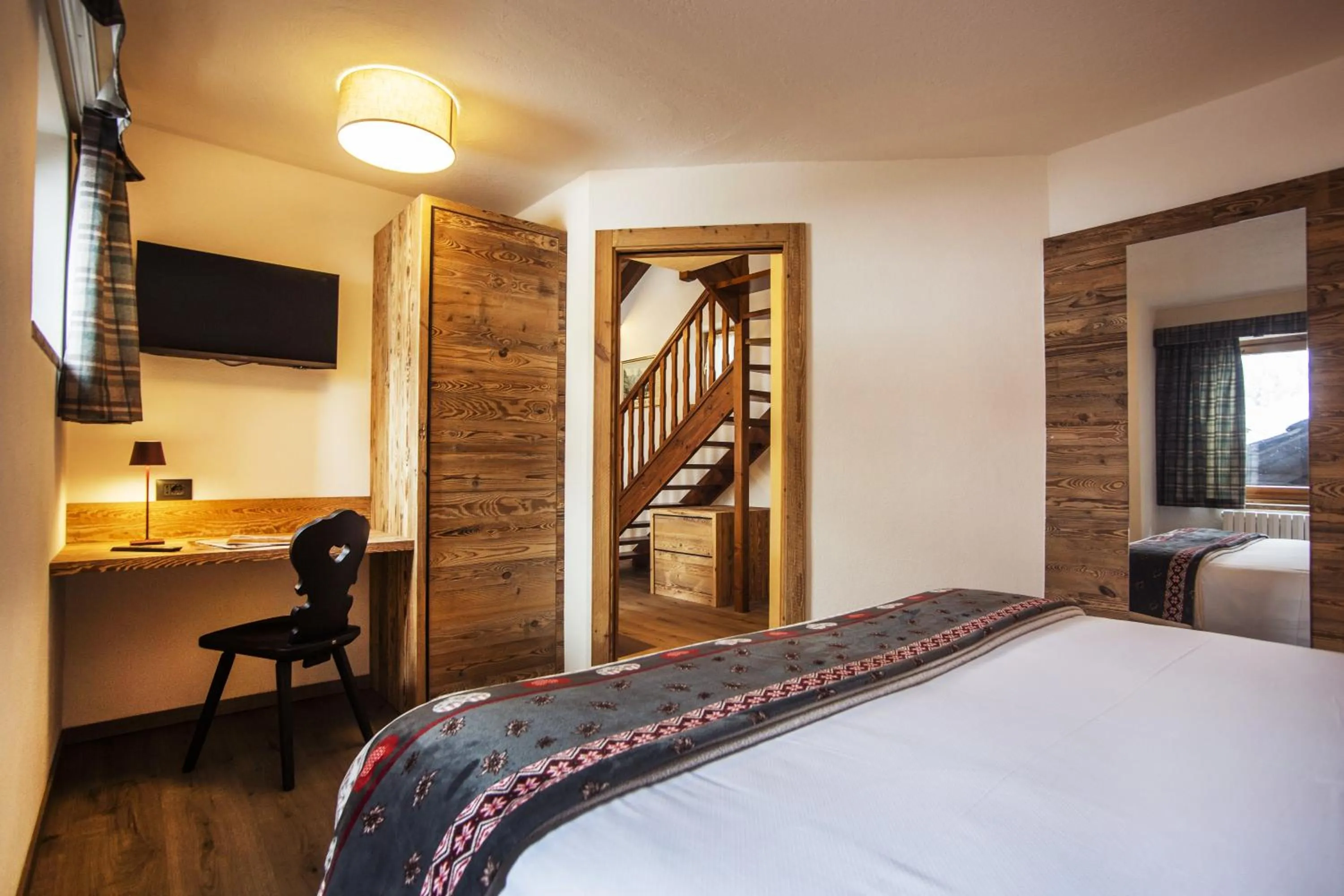 Photo of the whole room, Bed in Hotel Pilier D'Angle & Wellness