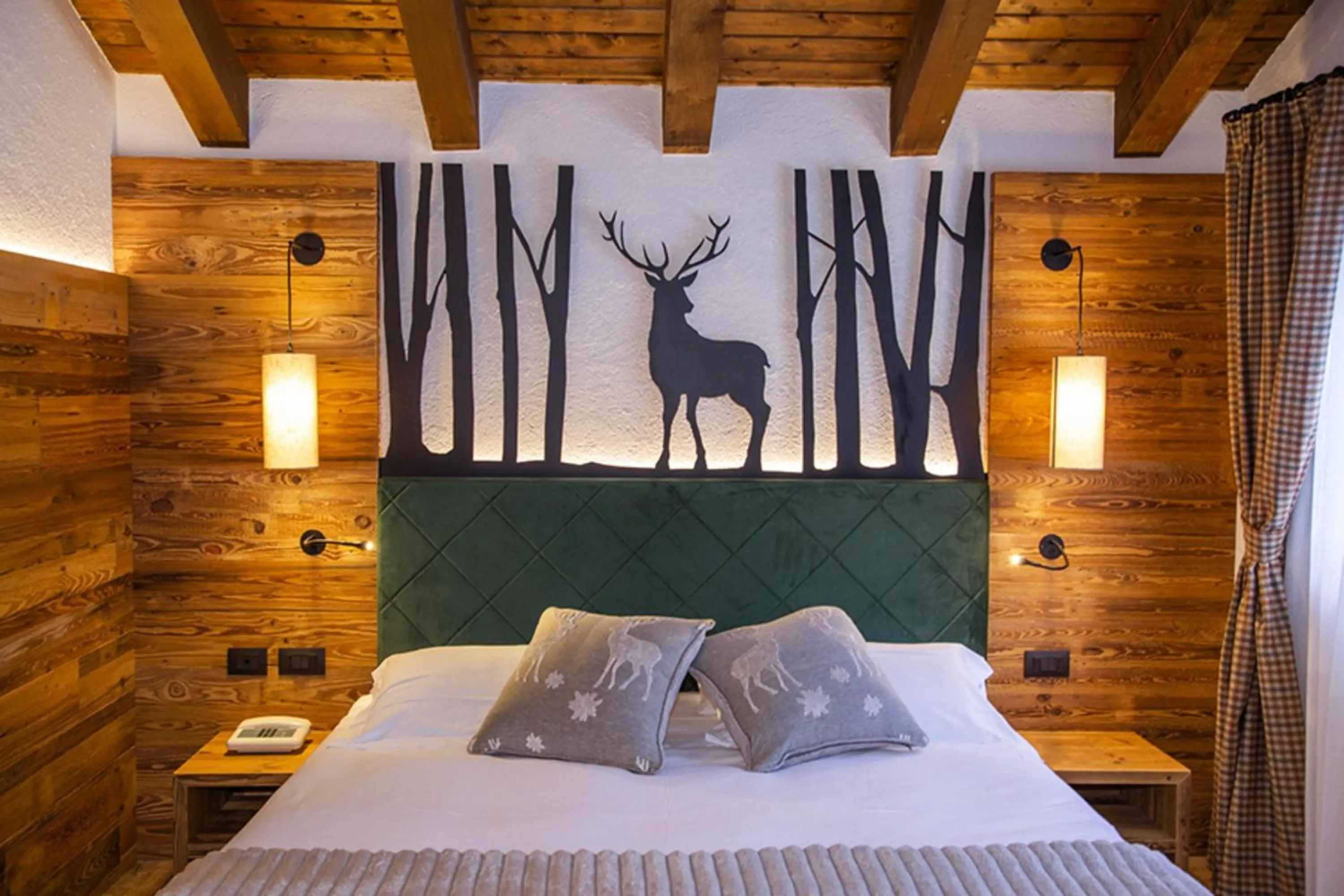 Decorative detail, Bed in Hotel Pilier D'Angle & Wellness