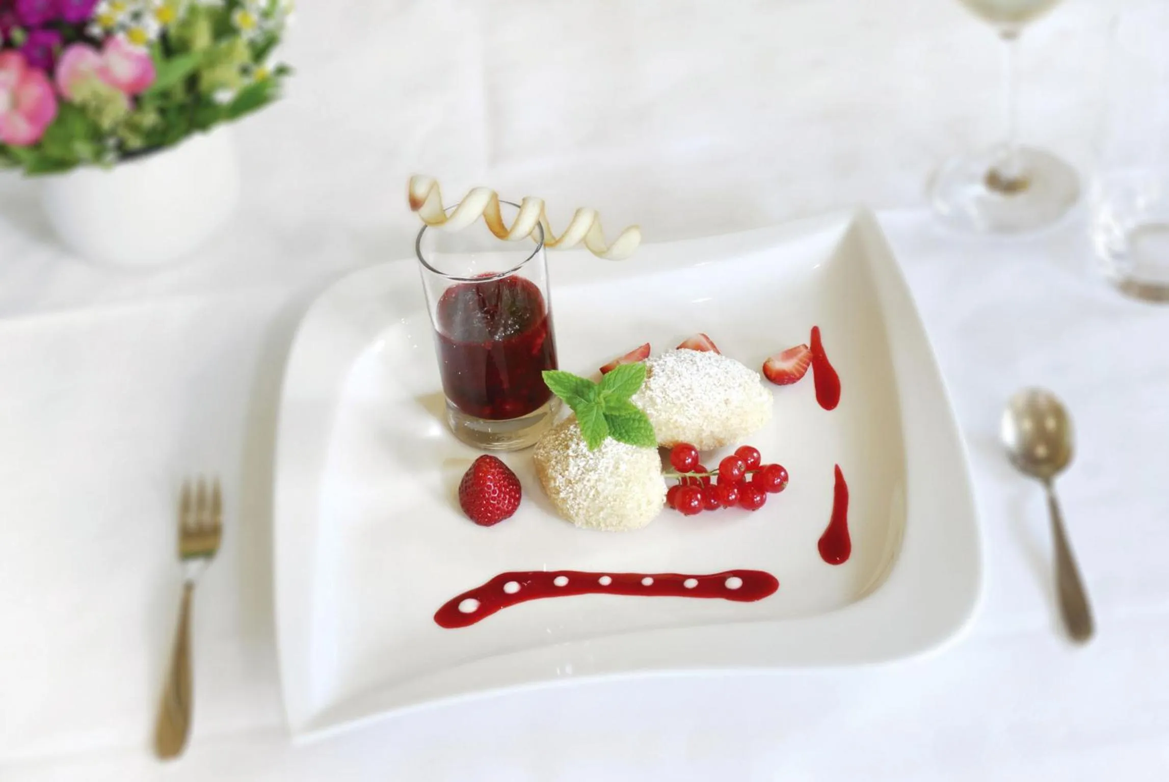 Food in Alpenhotel Tirol