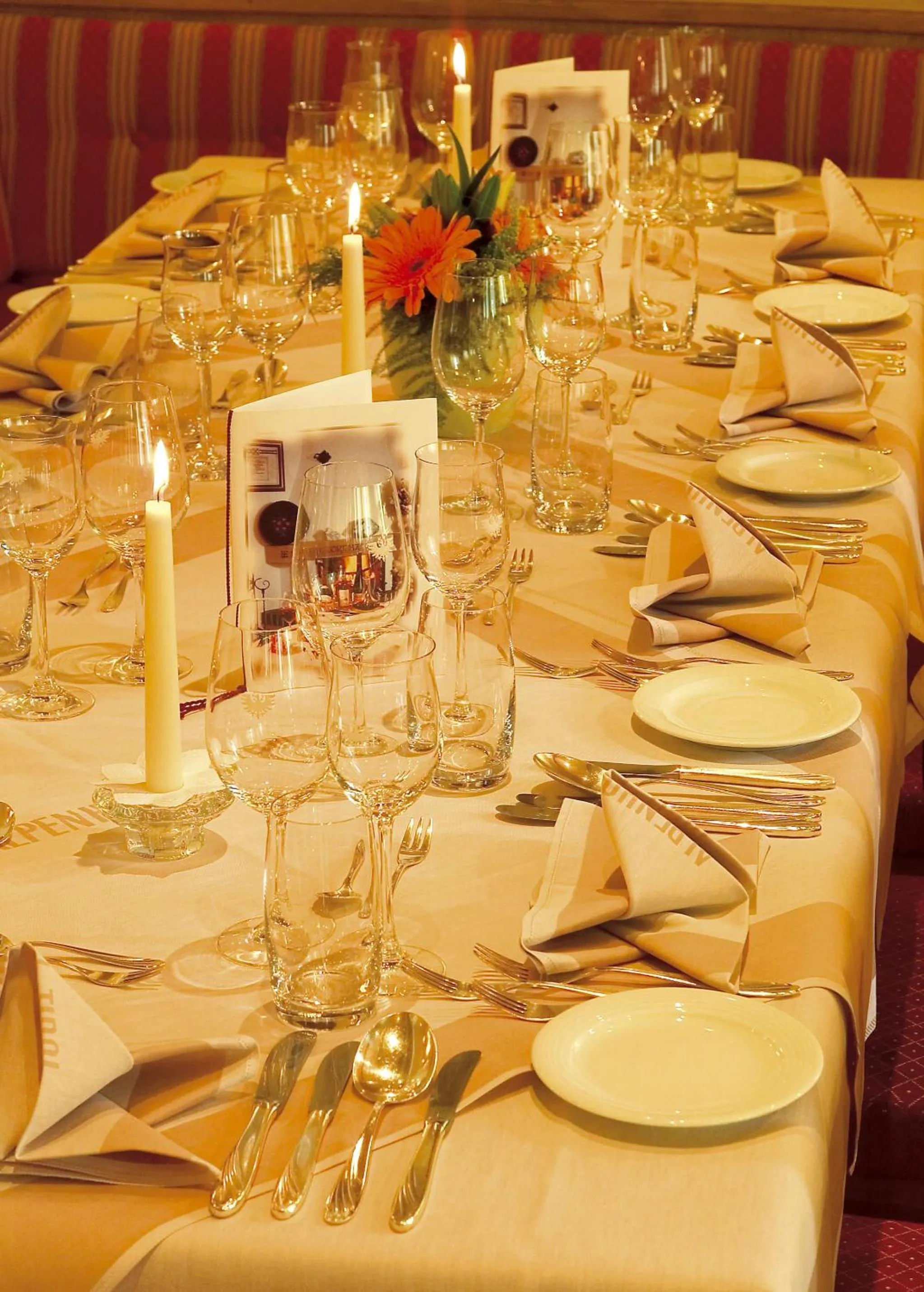 Restaurant/places to eat in Alpenhotel Tirol