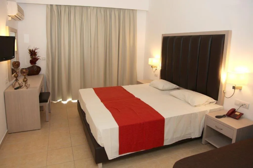 Bed in Rodos Star Hotel