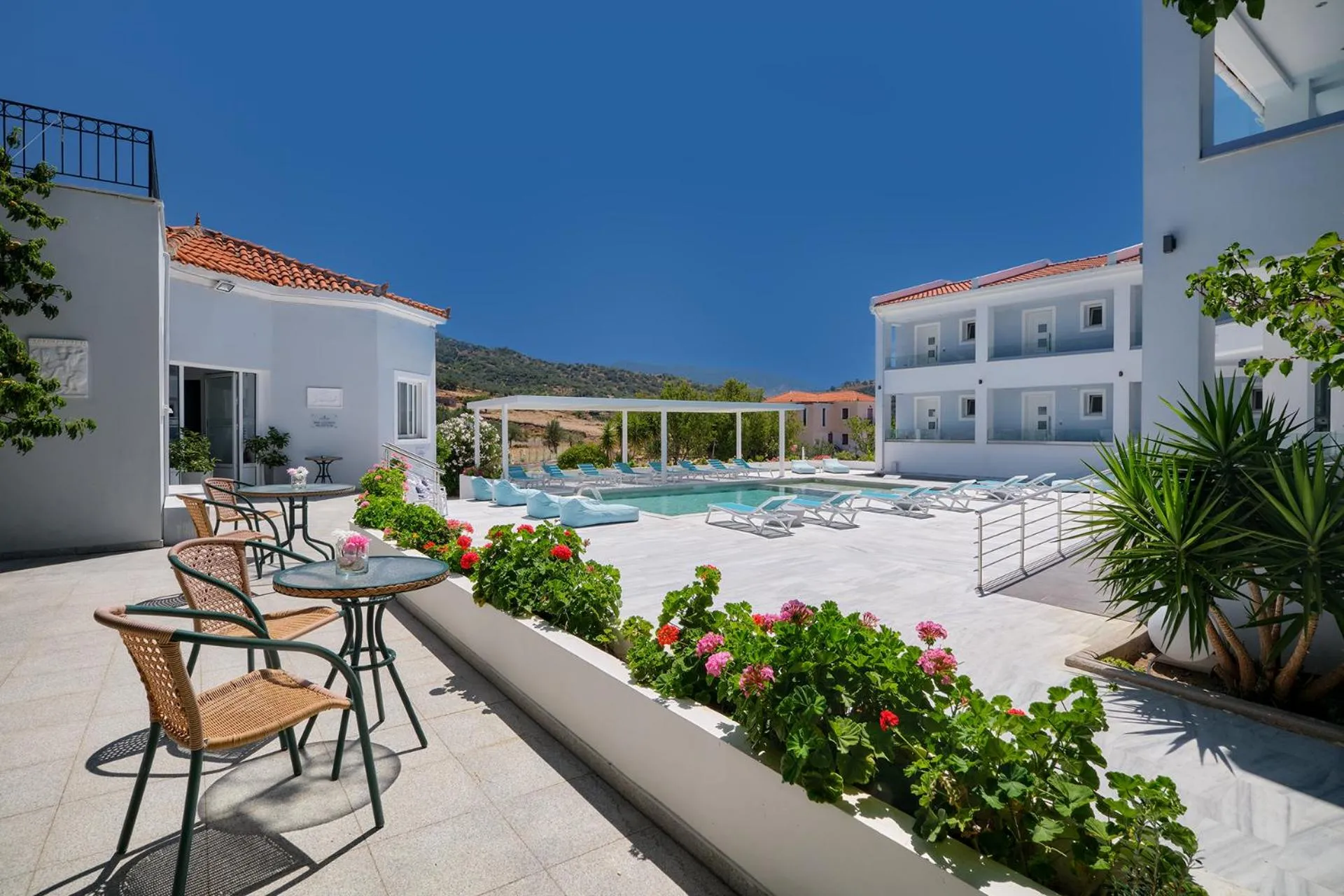 Hotel Defkalion