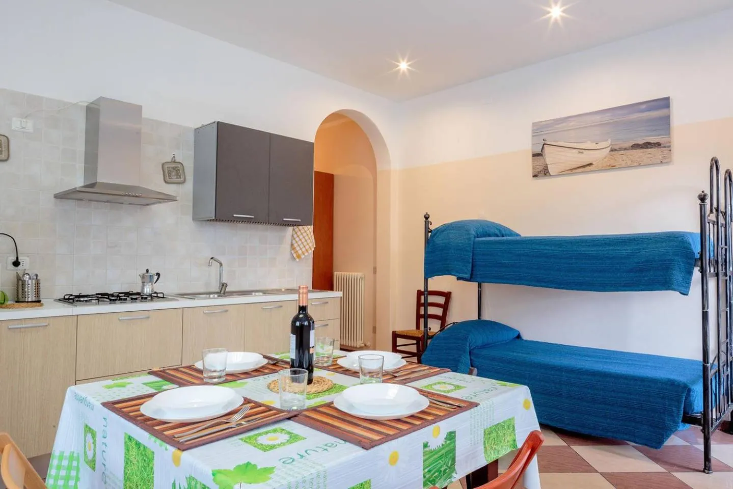 Kitchen or kitchenette, Bed in Residence Kimba